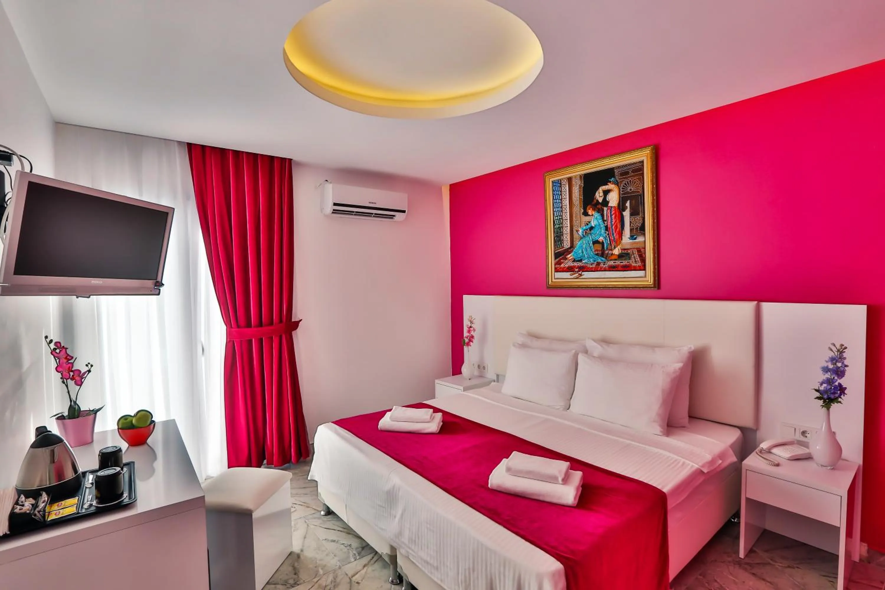 Photo of the whole room in Bellezza Hotel Ortakoy