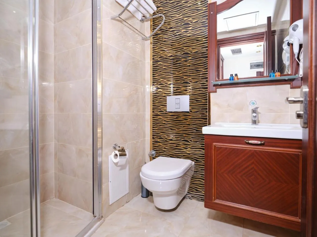 Istanbul Newcity Hotel