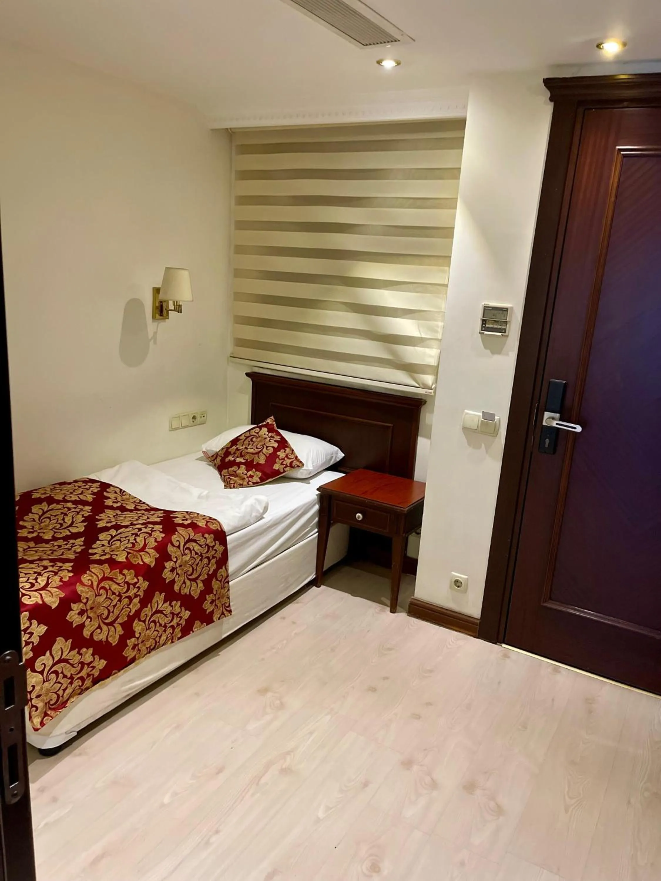 Bed in Istanbul Newcity Hotel