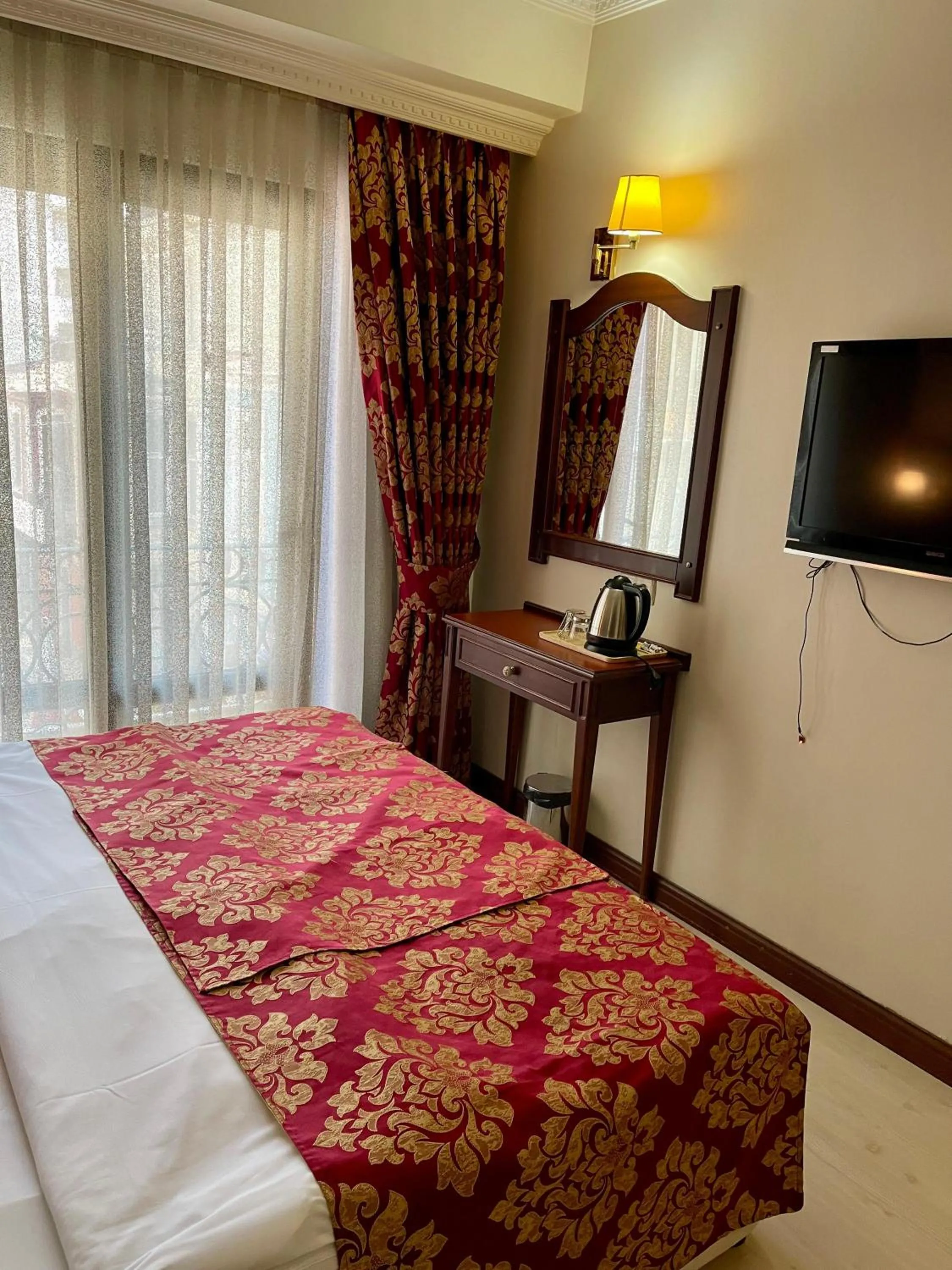 Bed in Istanbul Newcity Hotel