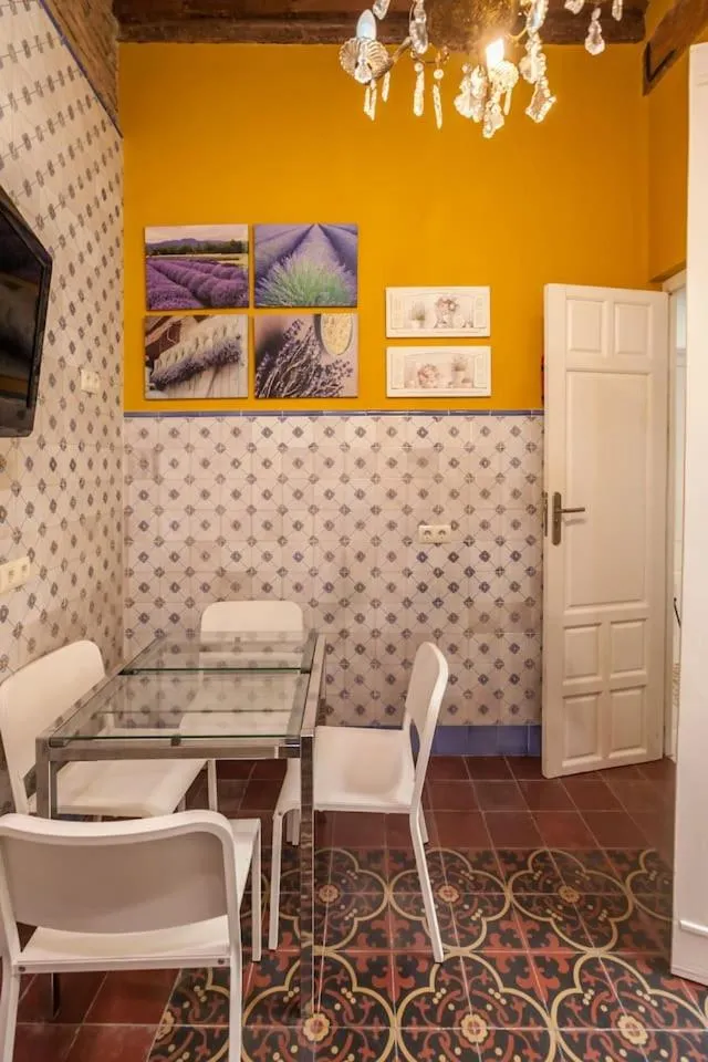 kitchen in PuraSevilla apartments