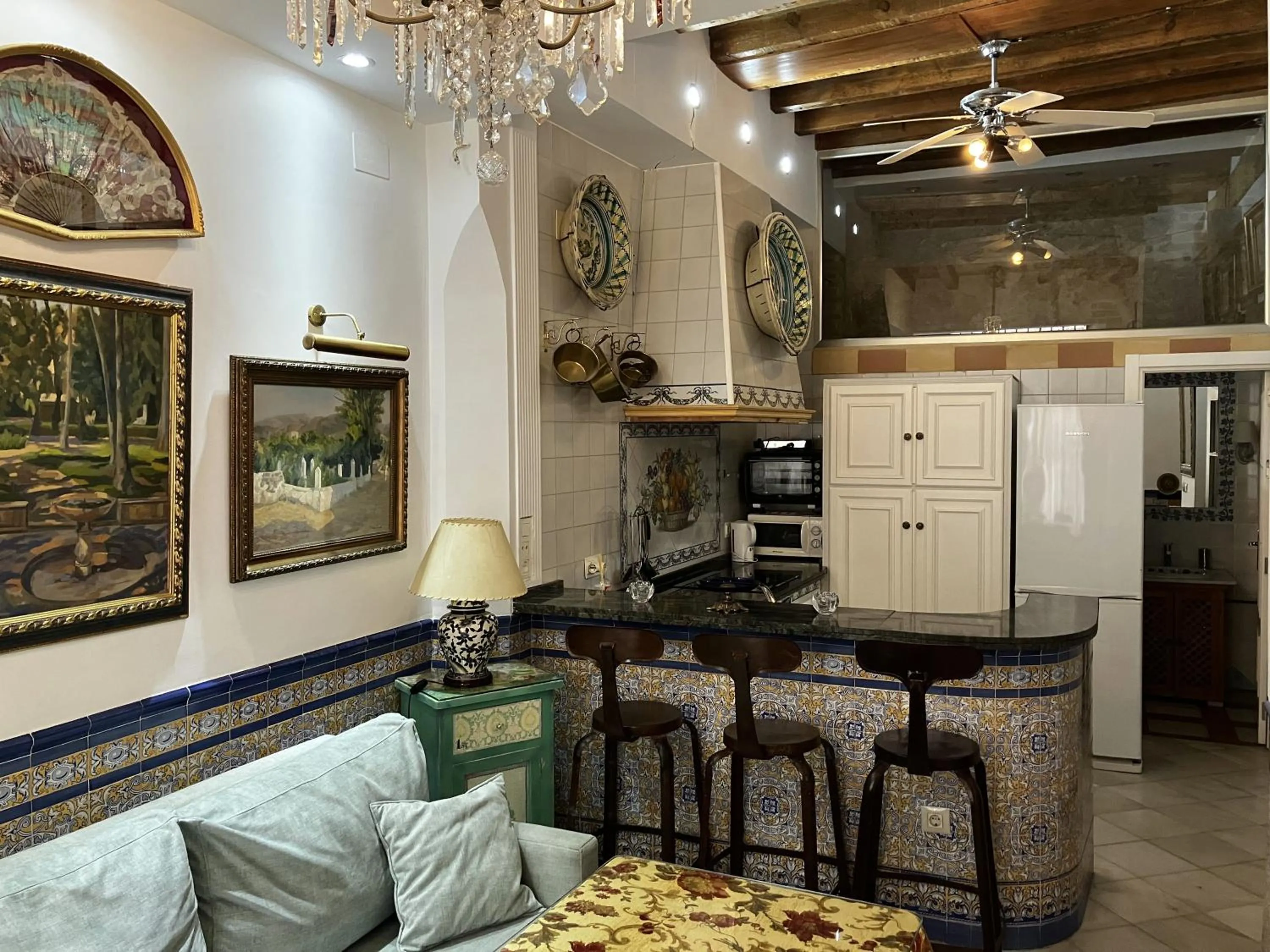 Kitchen or kitchenette in PuraSevilla apartments