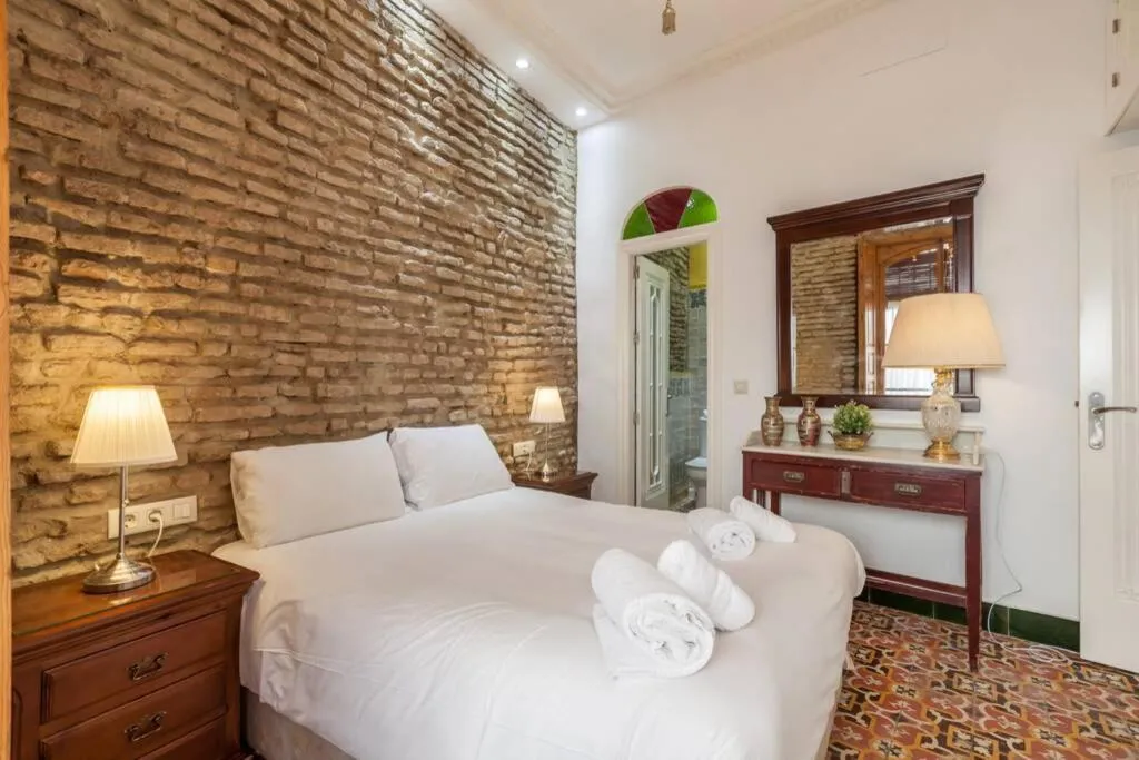 Bedroom, Bed in PuraSevilla apartments