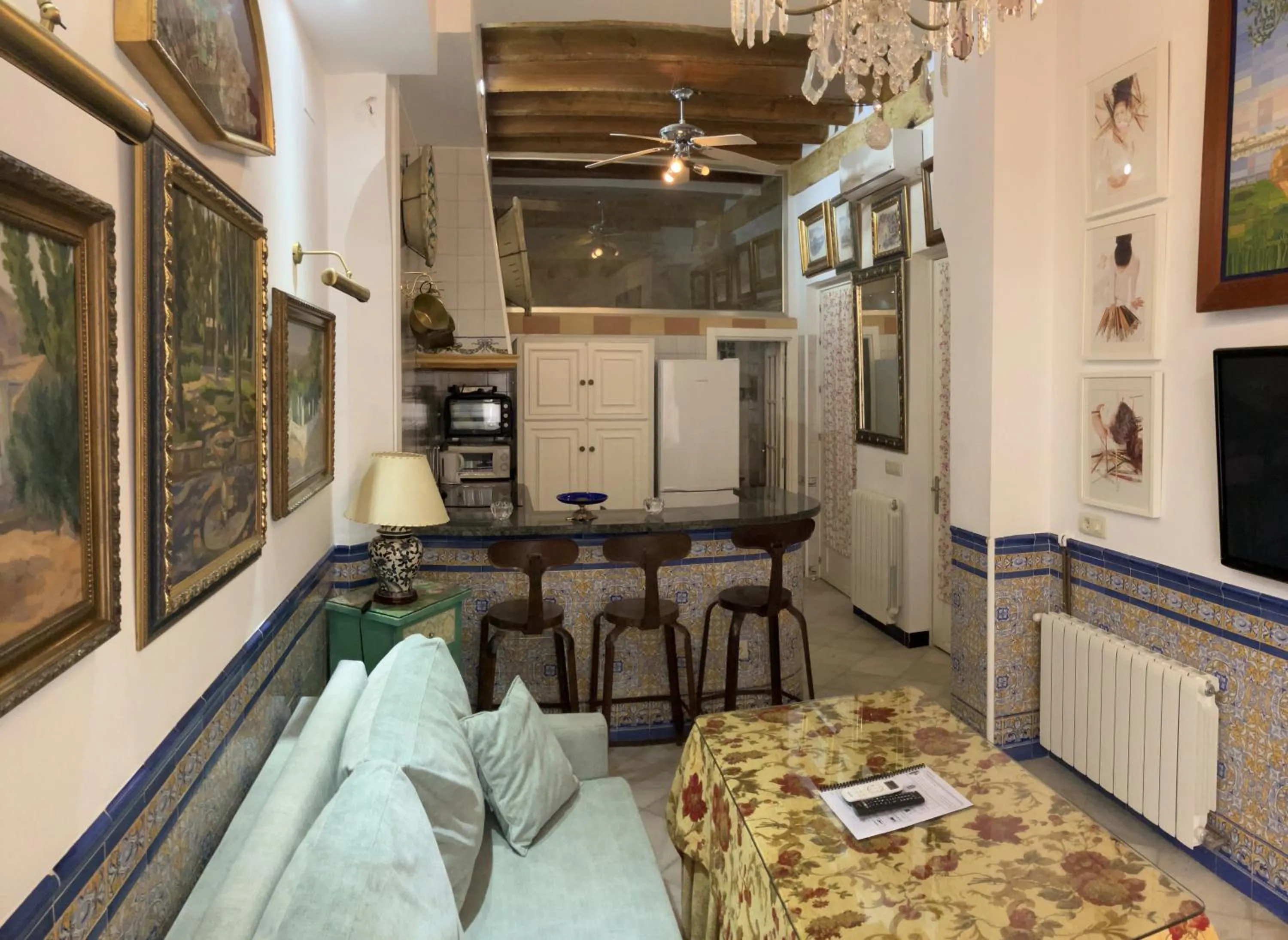 Kitchen or kitchenette in PuraSevilla apartments