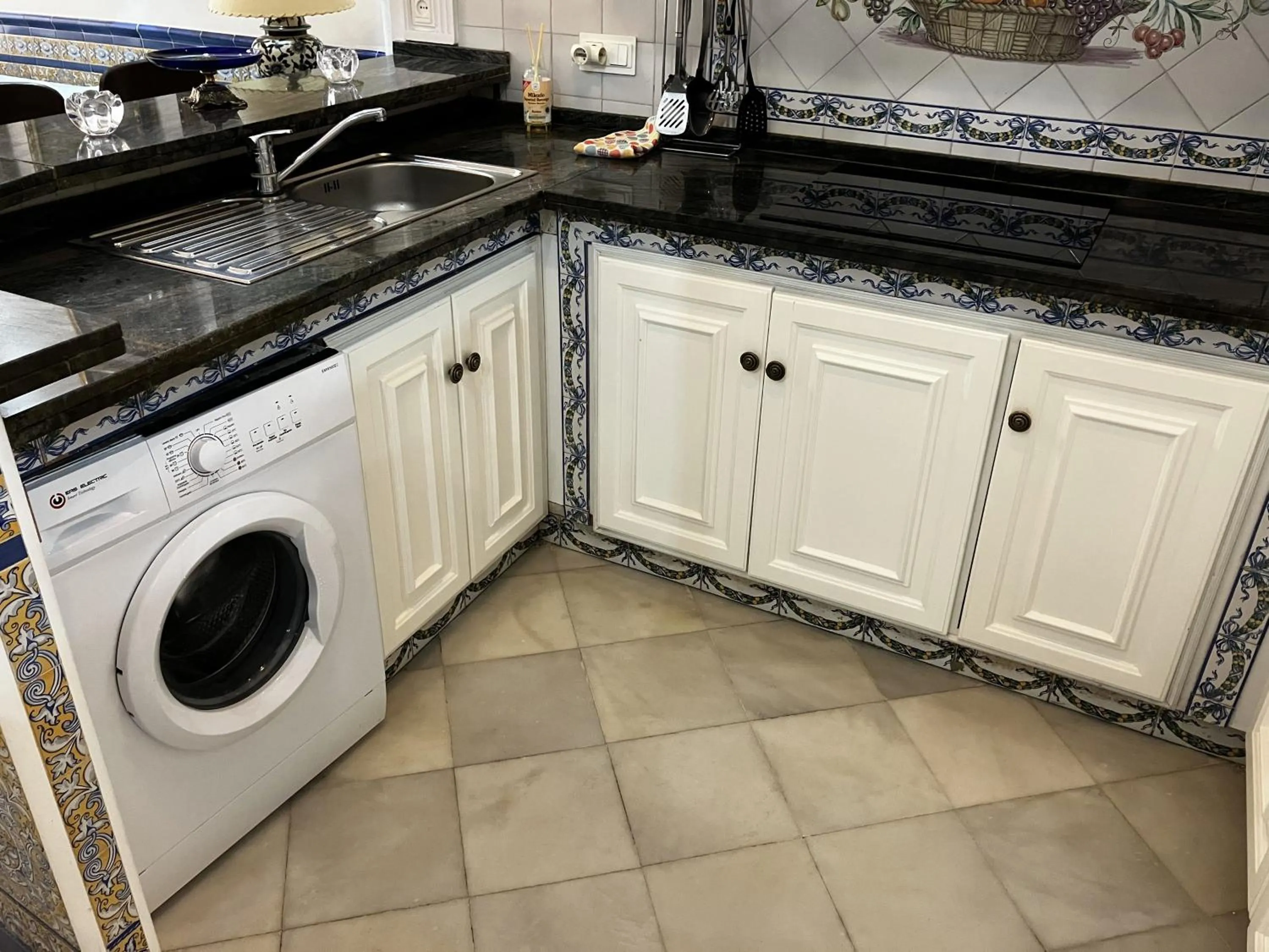 Kitchen or kitchenette in PuraSevilla apartments