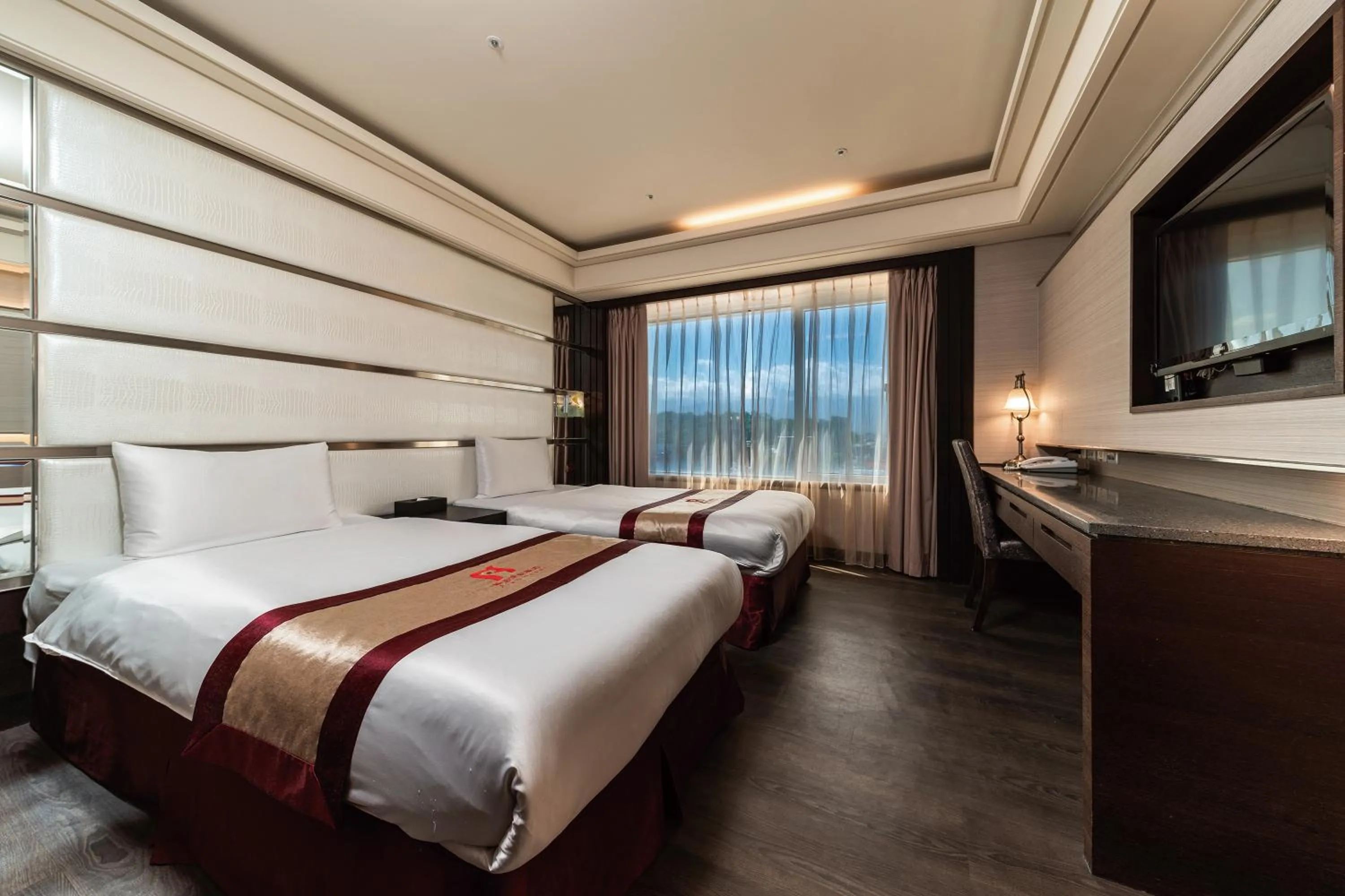 Seating area, Bed in Fish Hotel Taitung