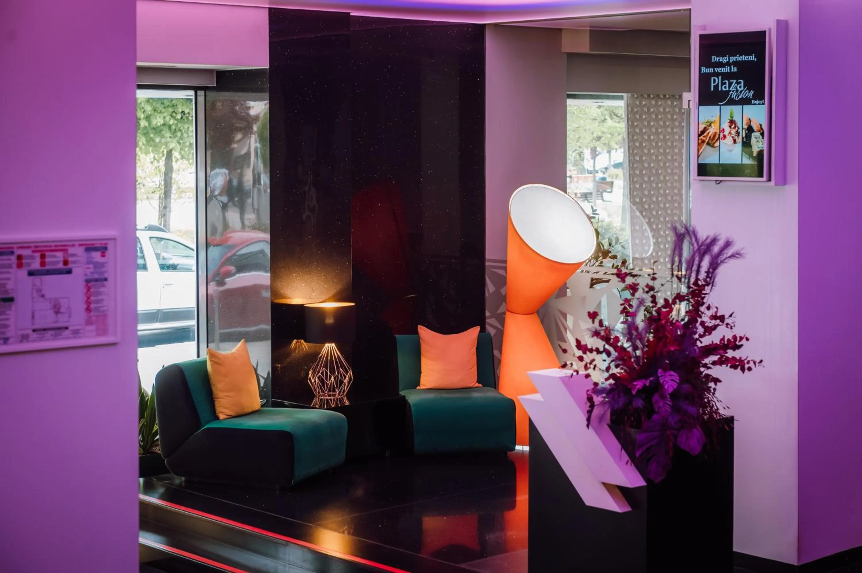 Plaza V Executive Hotel