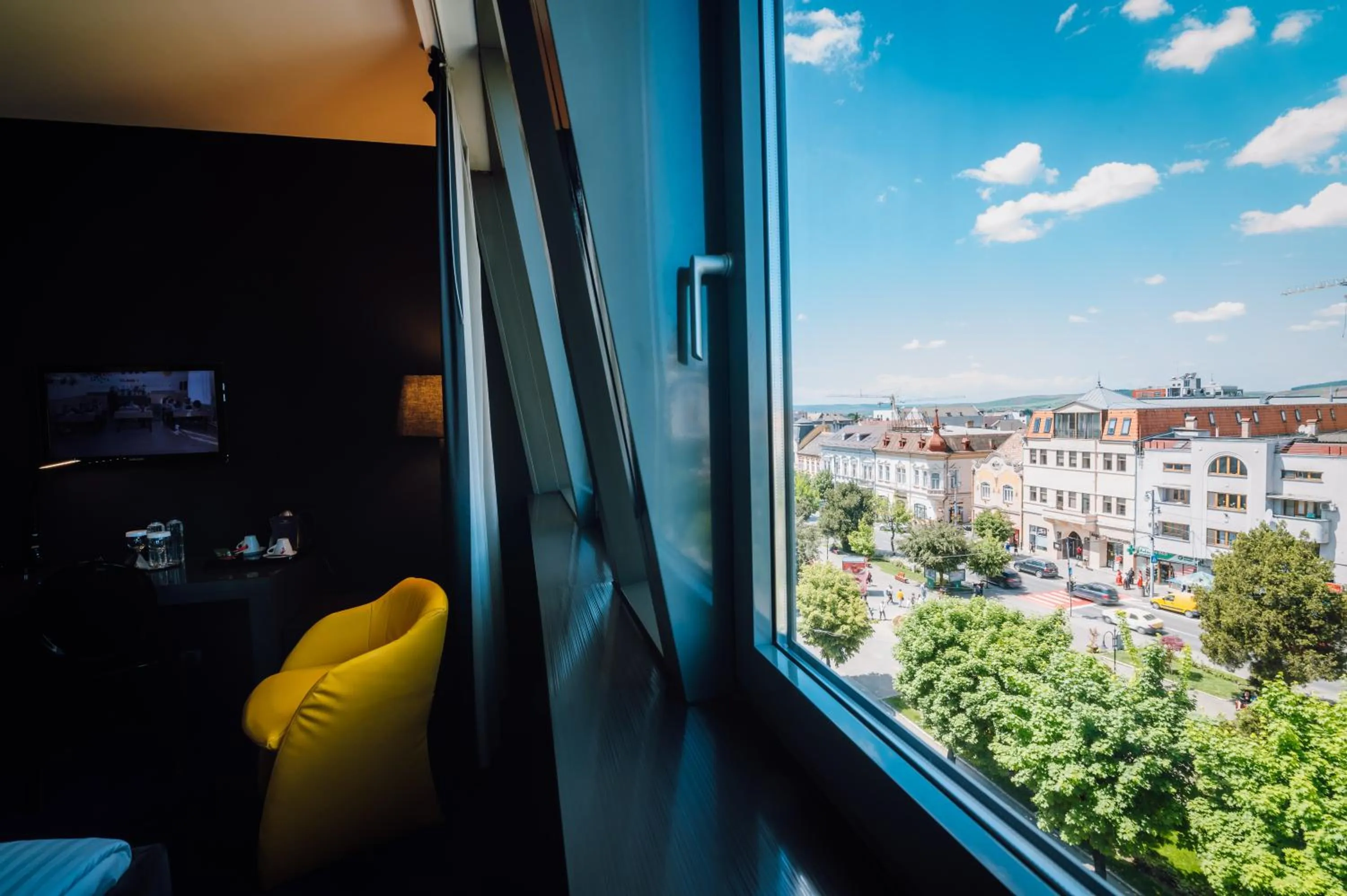 Plaza V Executive Hotel