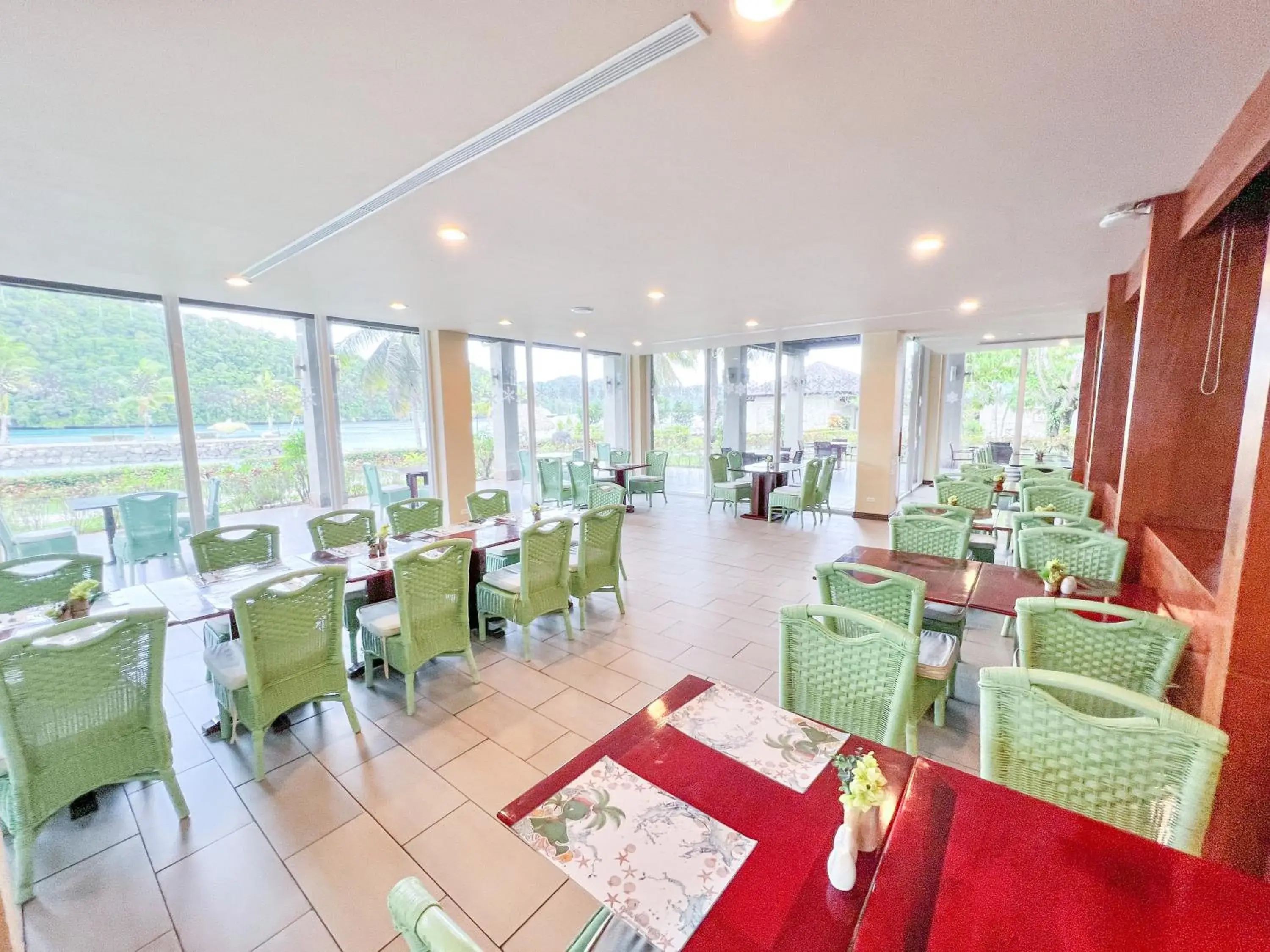 Restaurant/places to eat in Palau Royal Resort Restaurant/places to eat in Palau Royal Resort