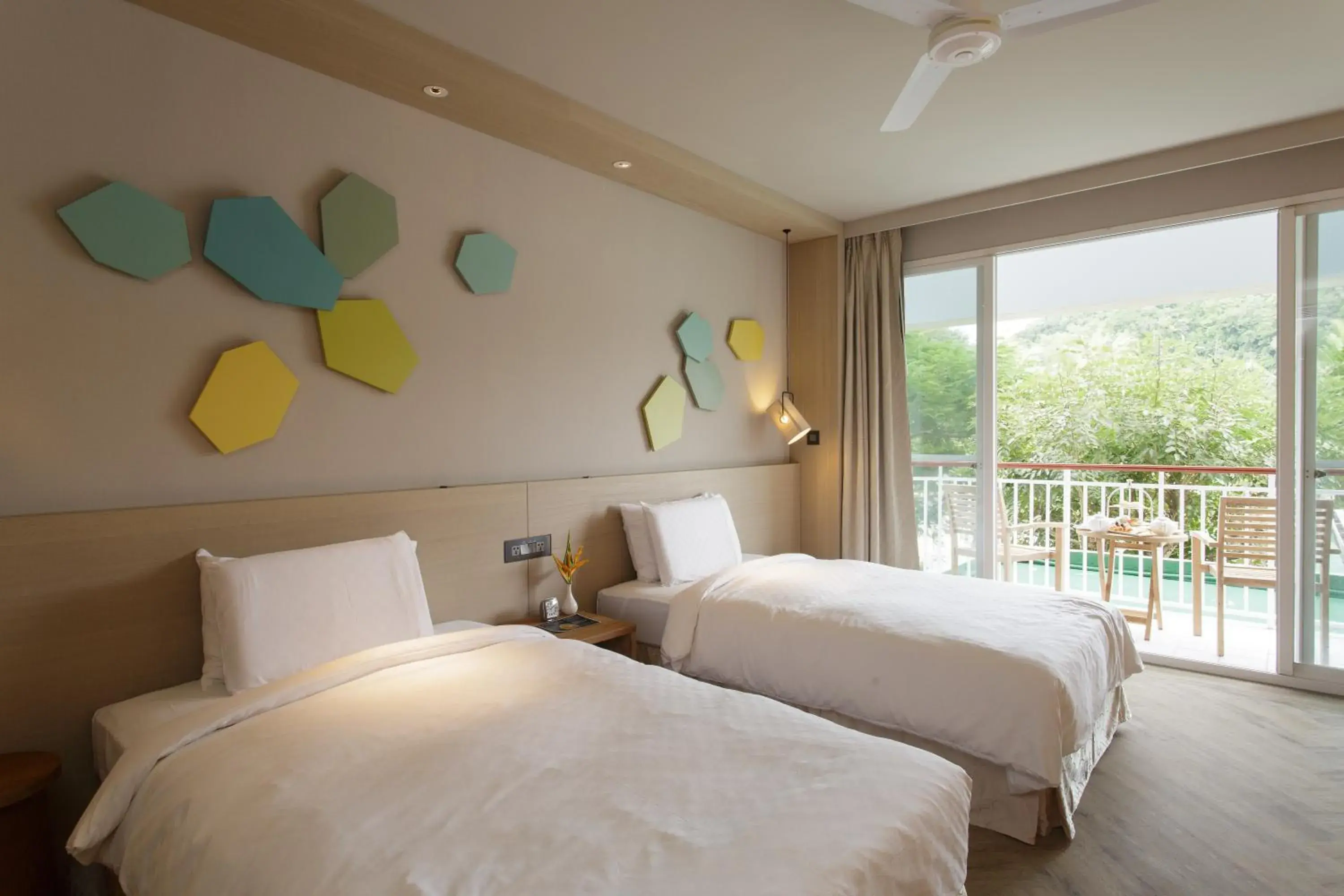 Superior Premium Single or Twin Room in Palau Royal Resort Superior Premium Single or Twin Room in Palau Royal Resort