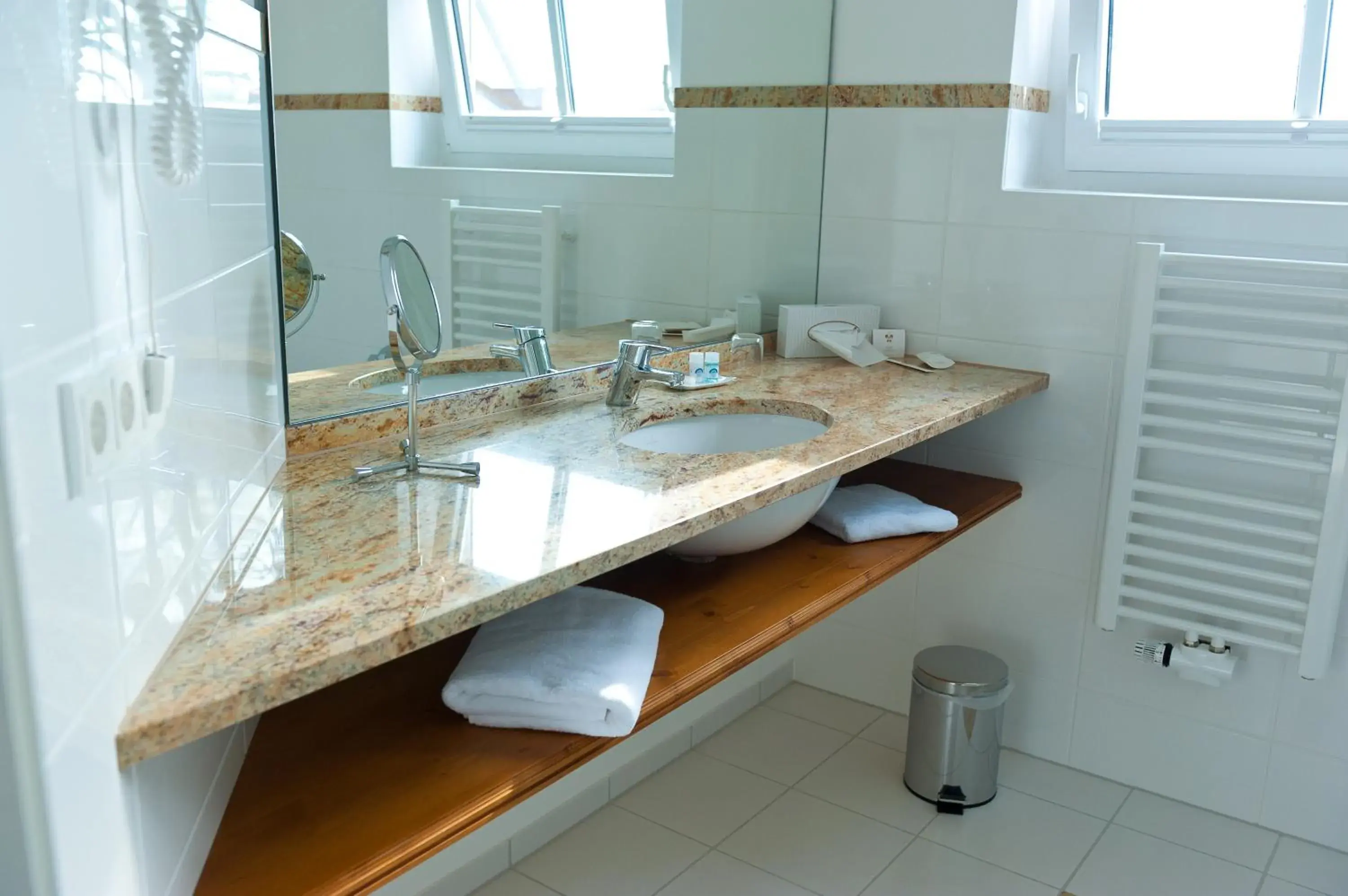 Economy Single Room in Langwieder See Economy Single Room in Langwieder See