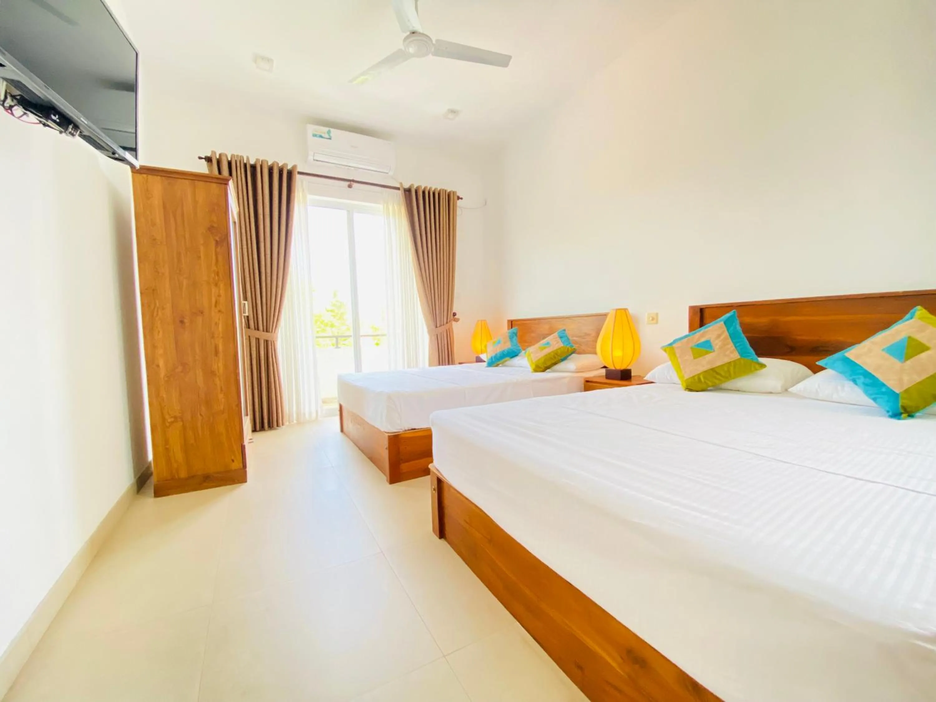 Srimadis Villa near Airport - Negombo