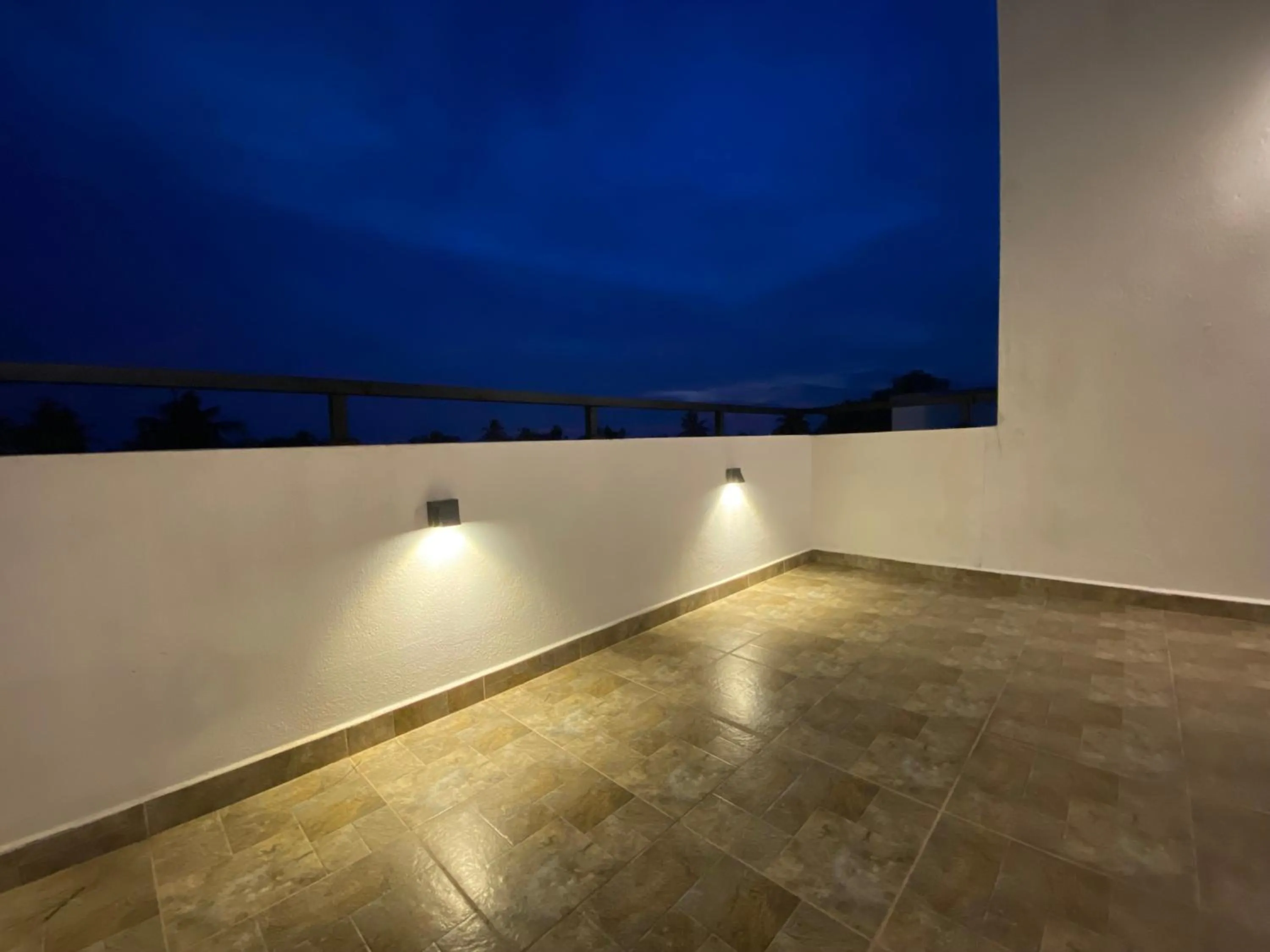 Srimadis Villa near Airport - Negombo