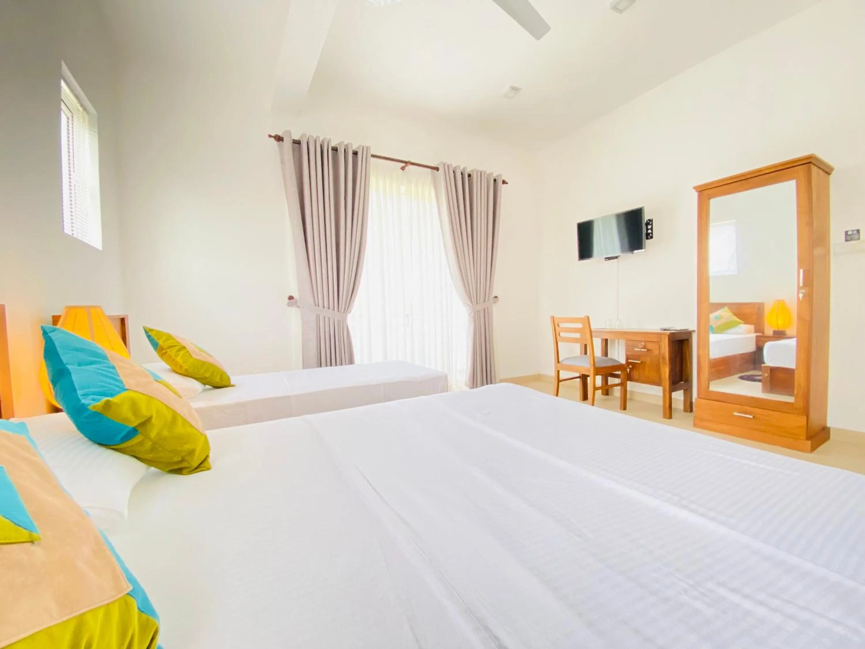 Srimadis Villa near Airport - Negombo