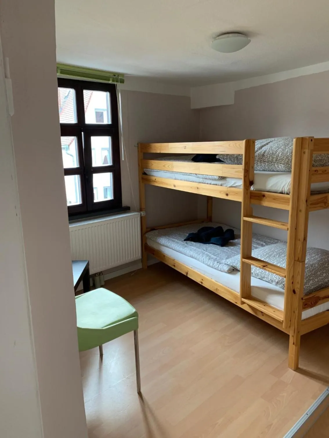 Bedroom, Bed in Belle Vue Apartrooms