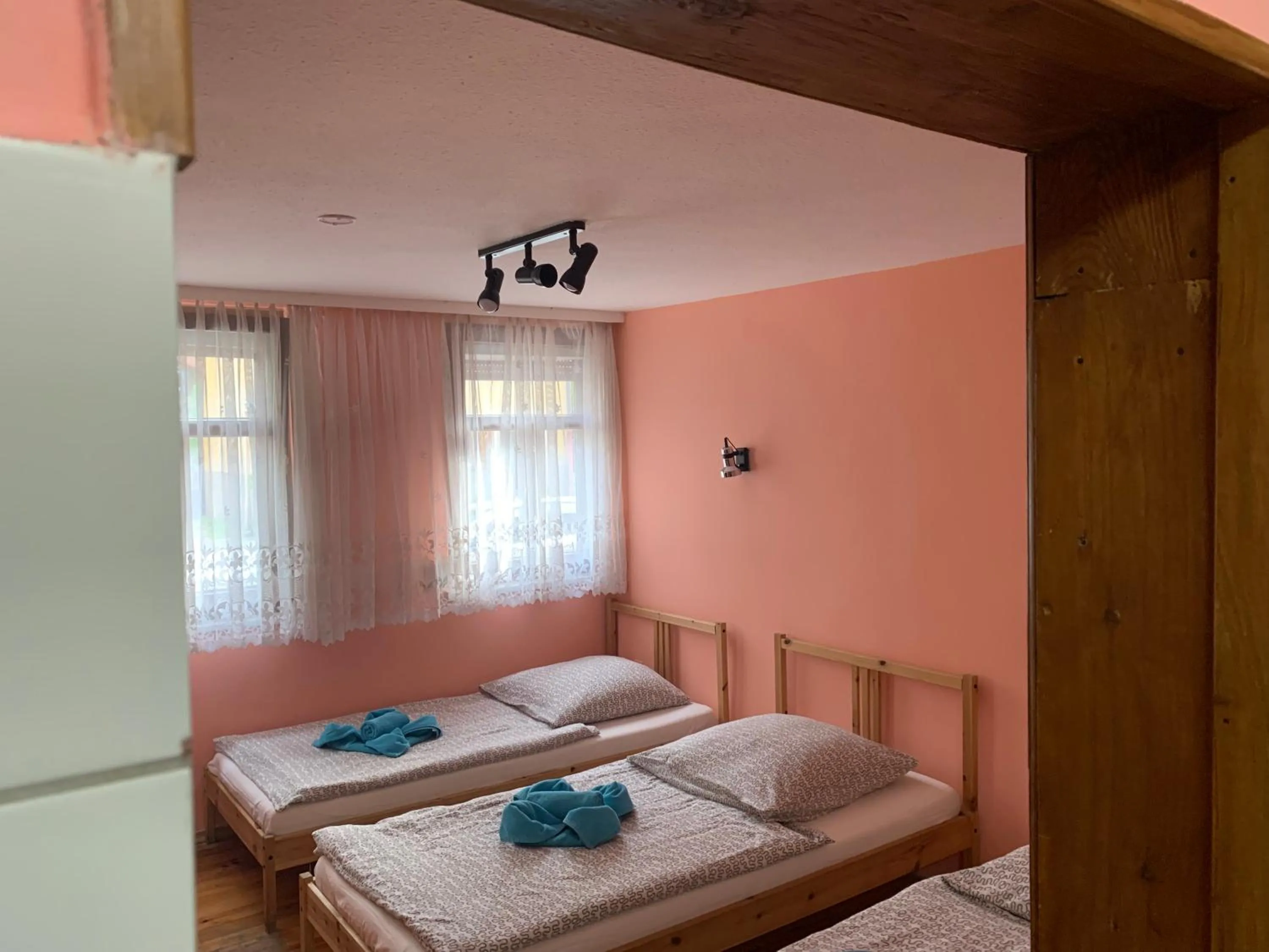 Bedroom, Bed in Belle Vue Apartrooms