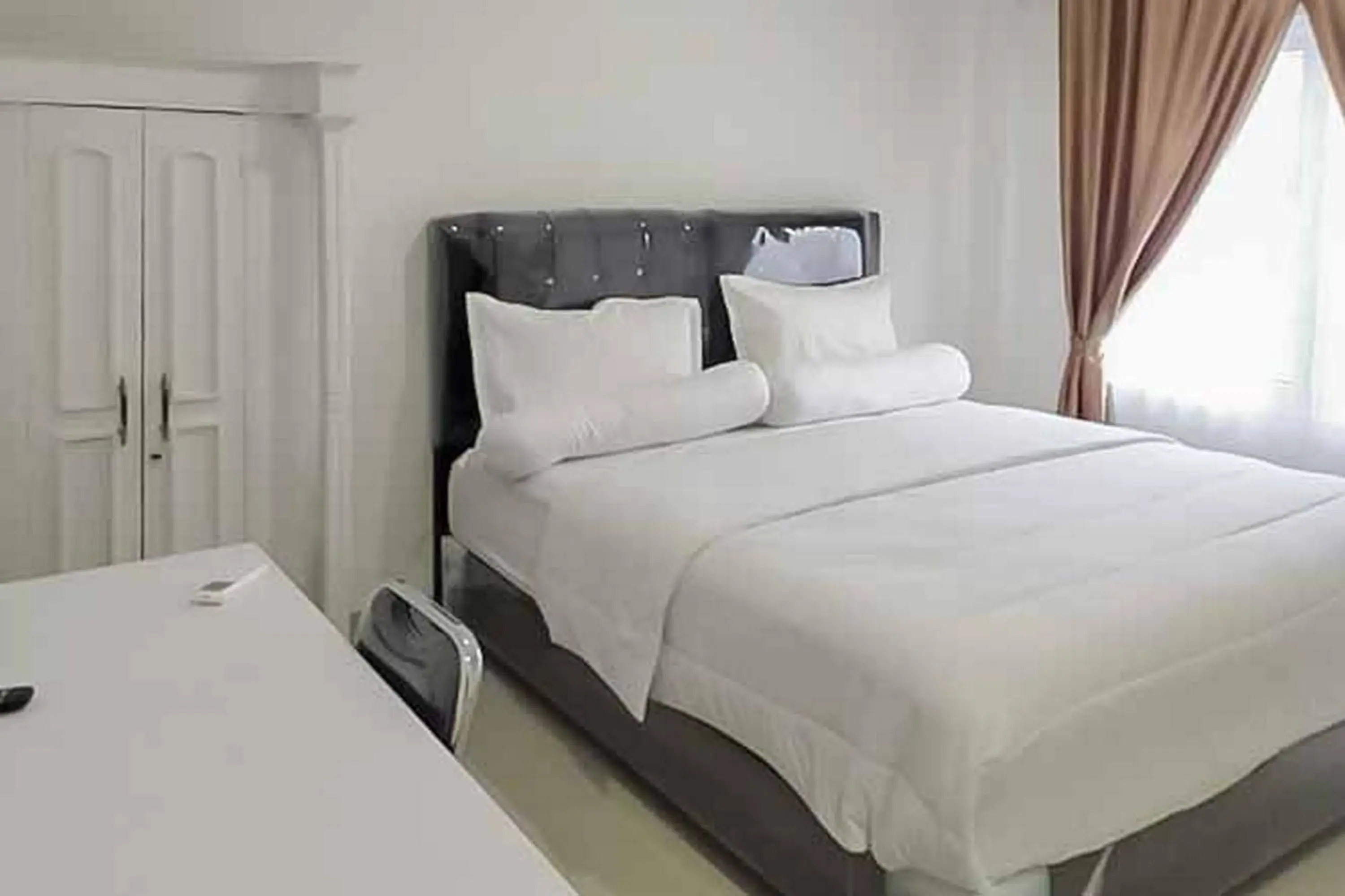 Bed in RedDoorz near Palembang Airport 2 Bed in RedDoorz near Palembang Airport 2
