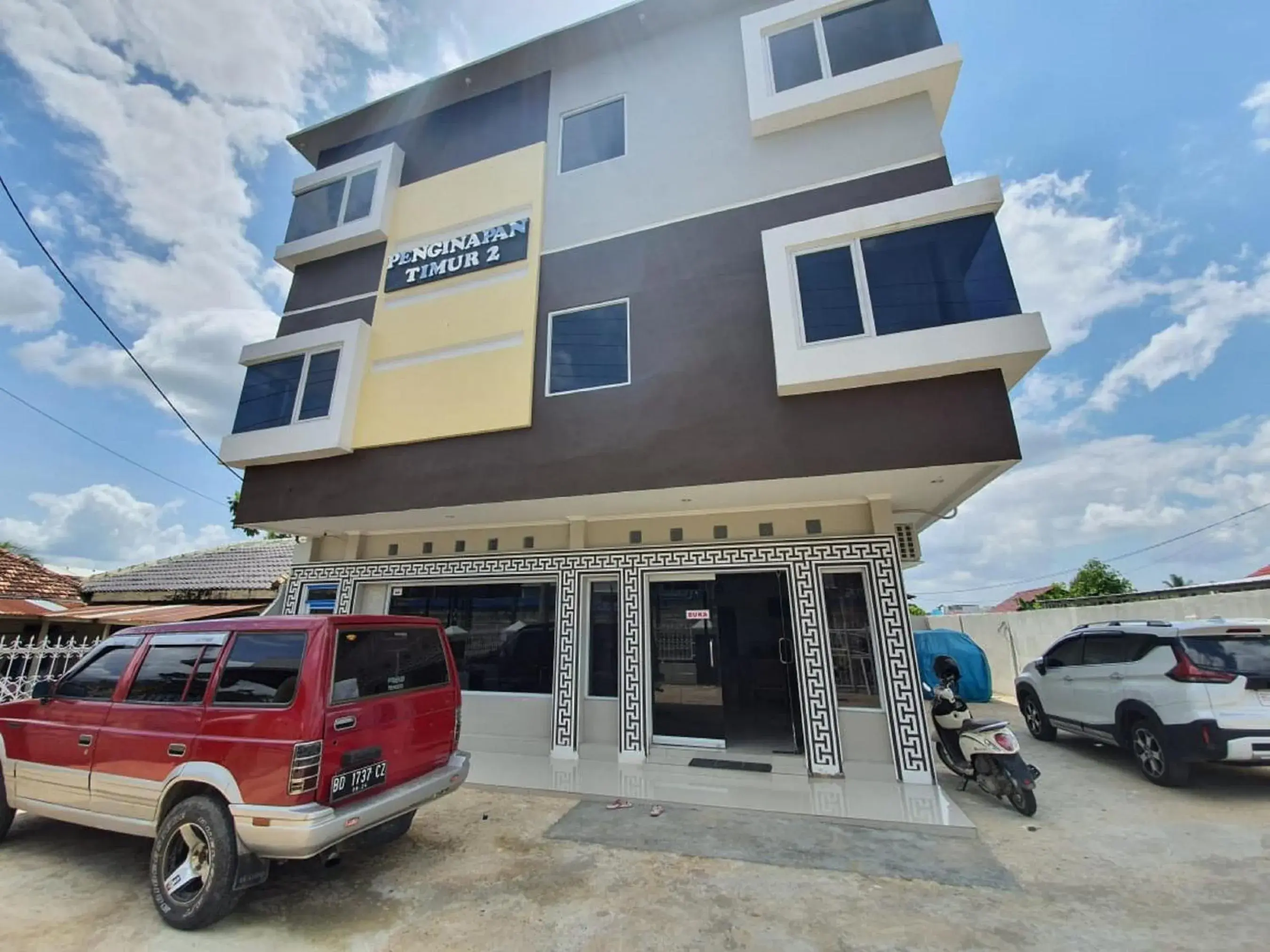 Property building in RedDoorz near Palembang Airport 2 Property building in RedDoorz near Palembang Airport 2