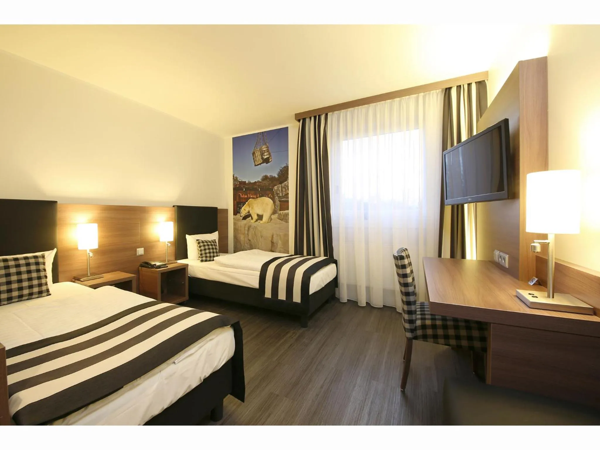 Photo of the whole room, Bed in Congress Hotel am Stadtpark