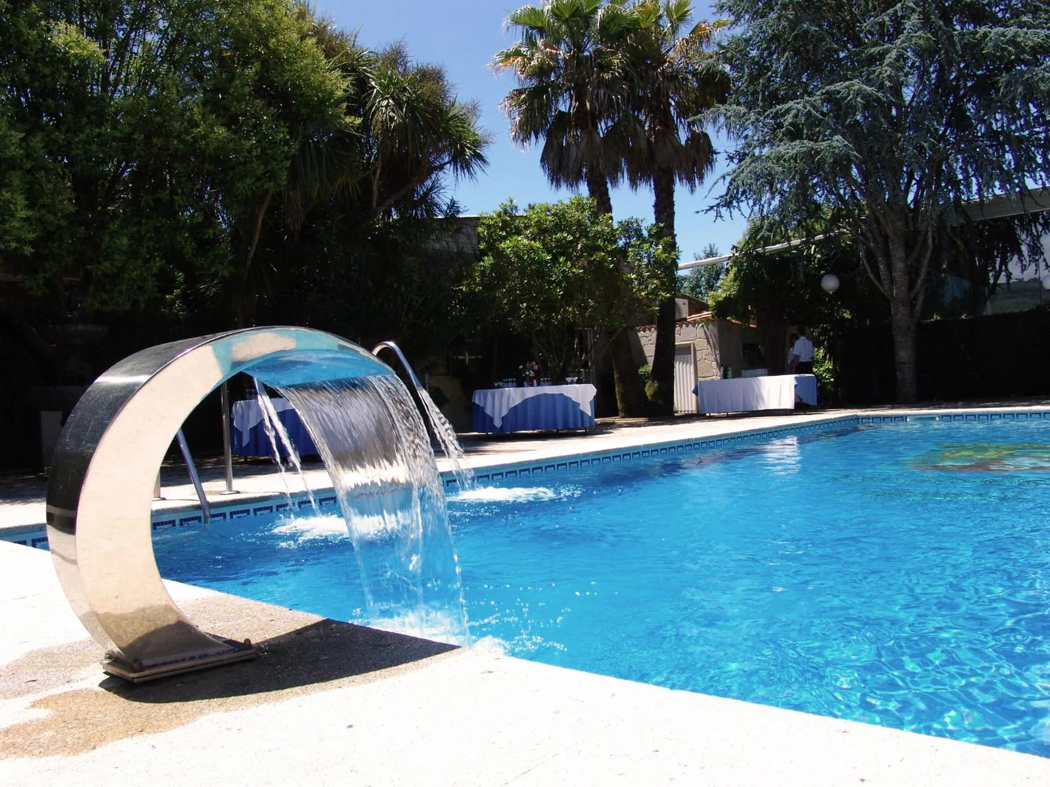 Swimming pool in Hotel Sena