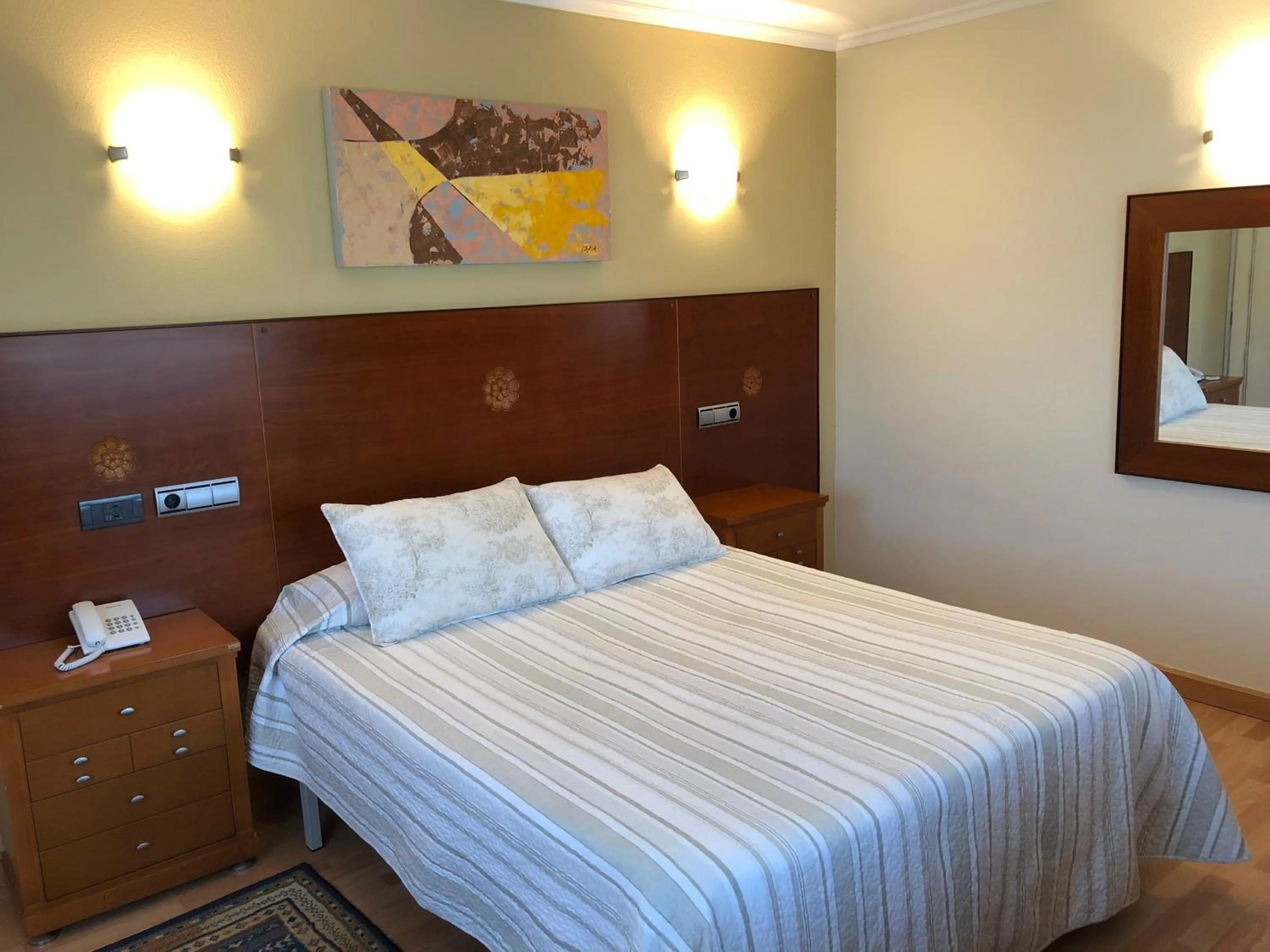 Photo of the whole room, Bed in Hotel Sena