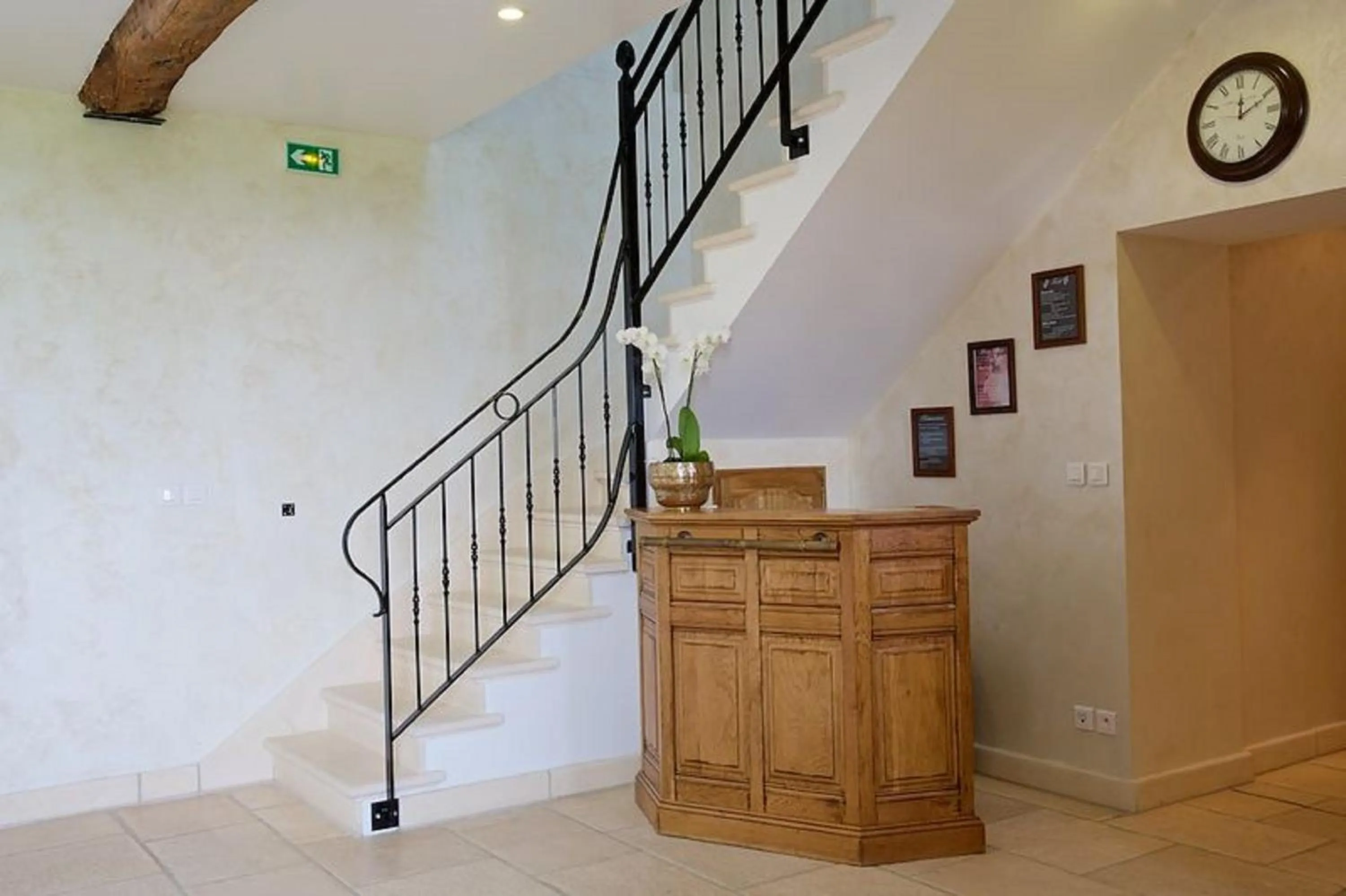 Lobby or reception in La Grange de Boulaines