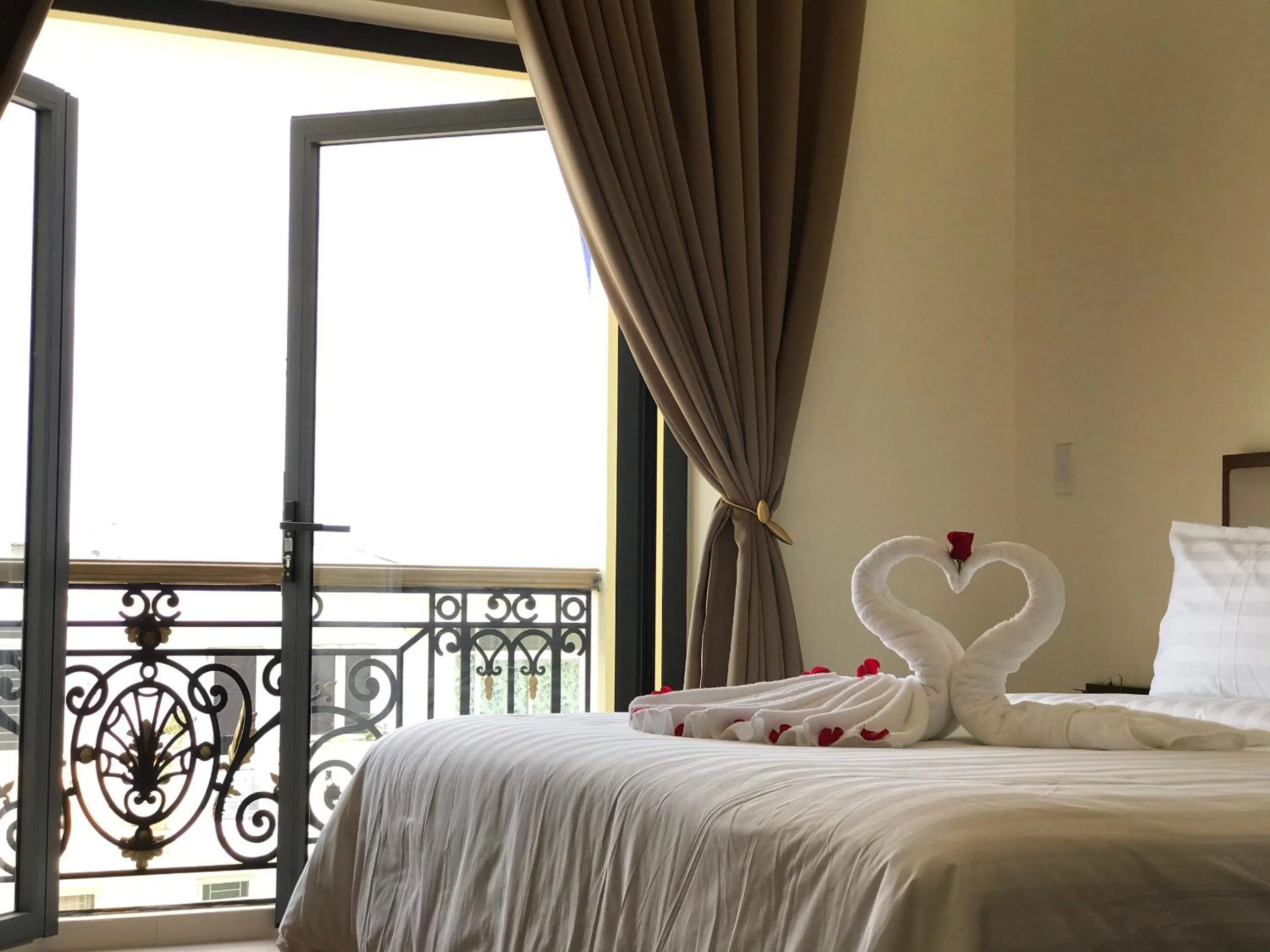 Bed in Winston Hotel Riverside