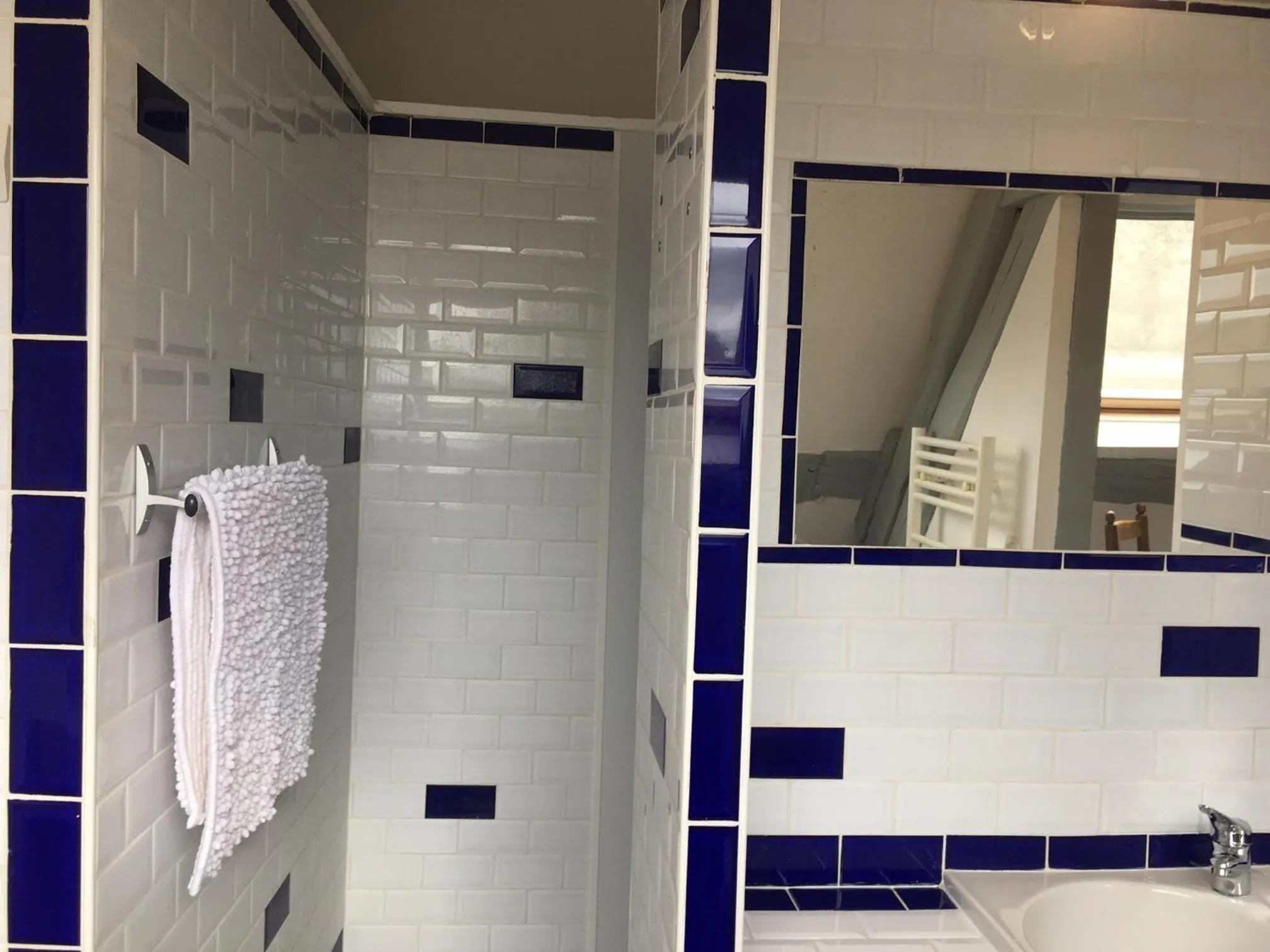 Bathroom in Château d'Harcelaines