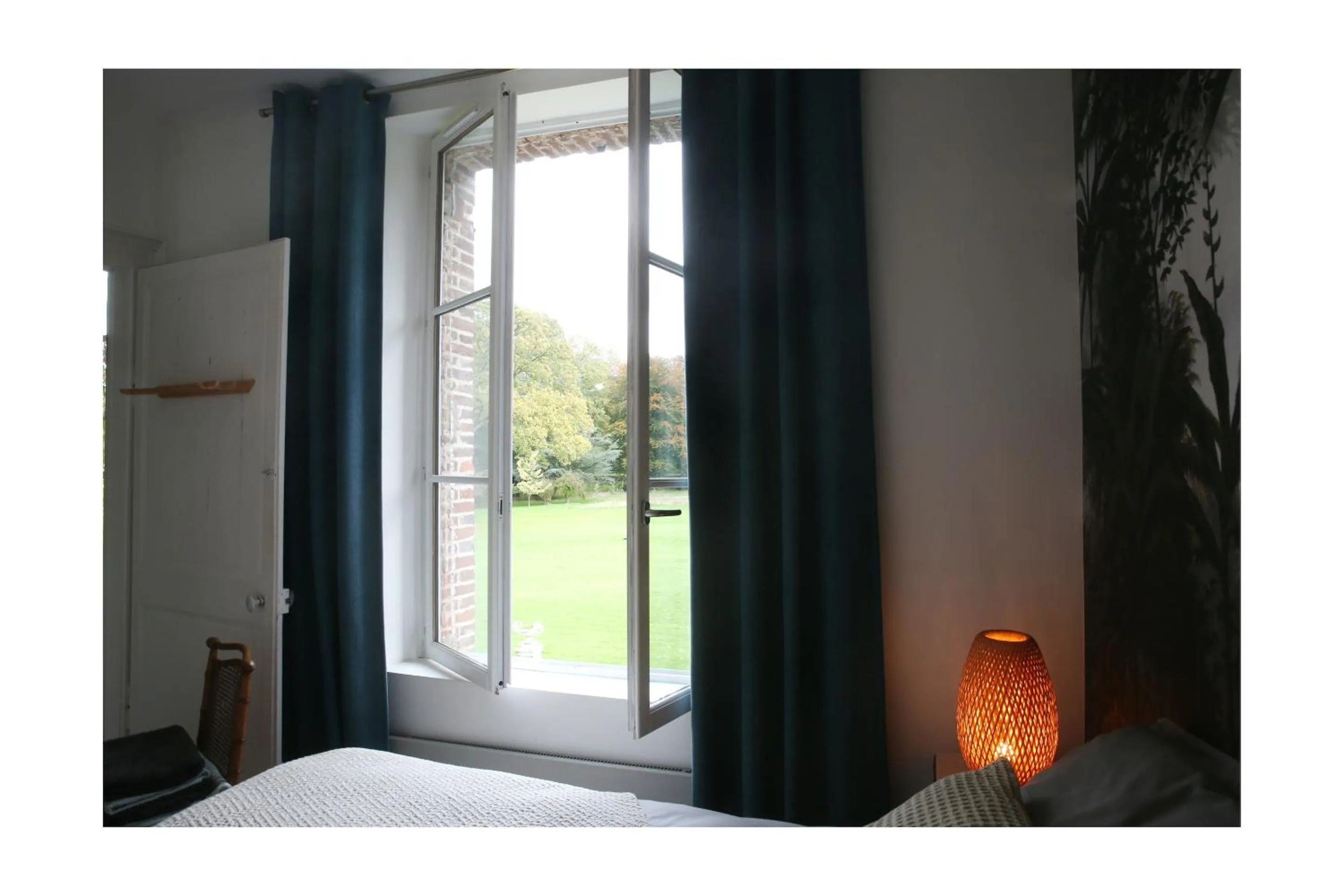 Bedroom in Château d'Harcelaines