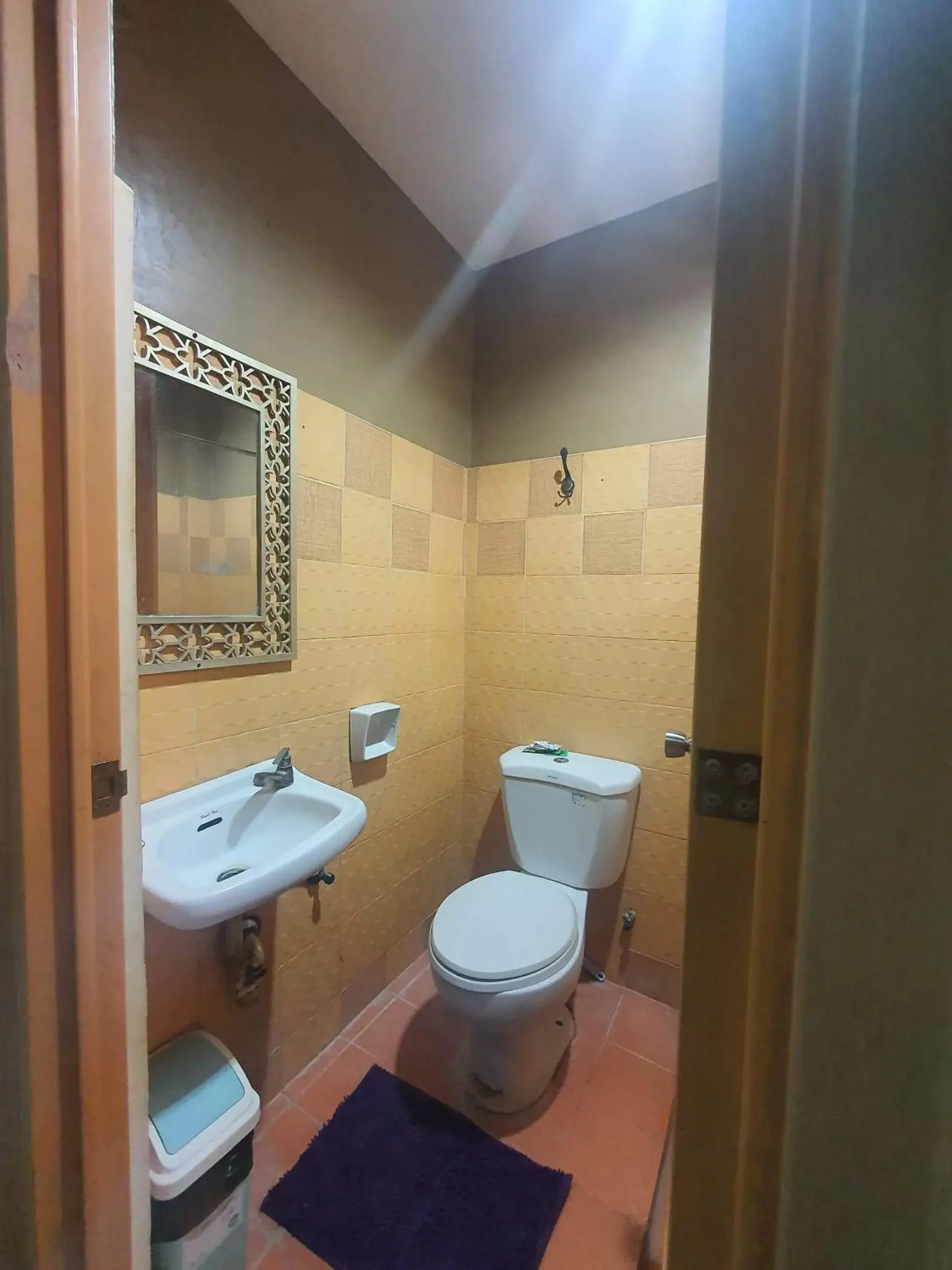 Carlo'S Place Carlo'S Place