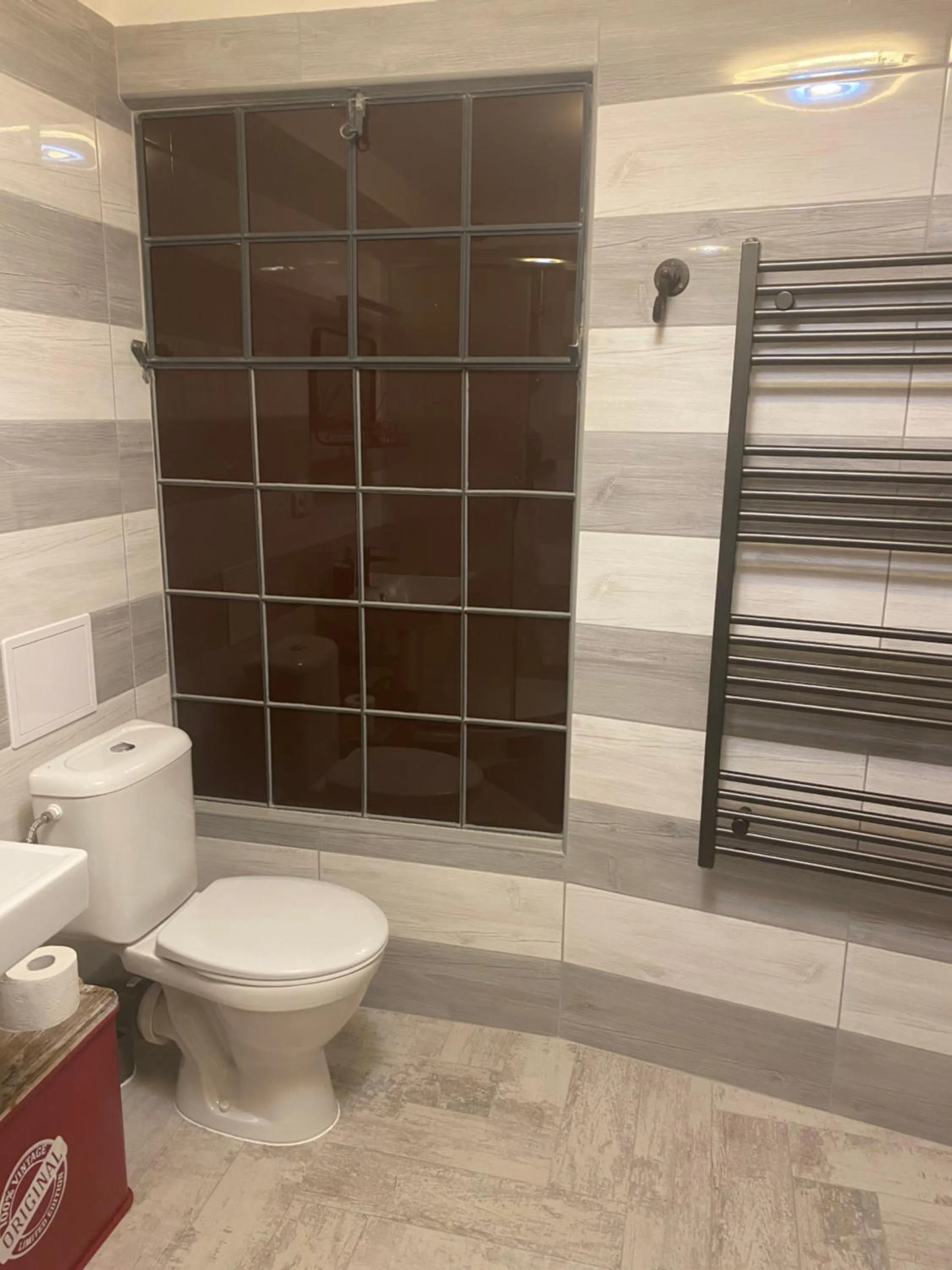 Toilet in Lomnice nad Popelkou