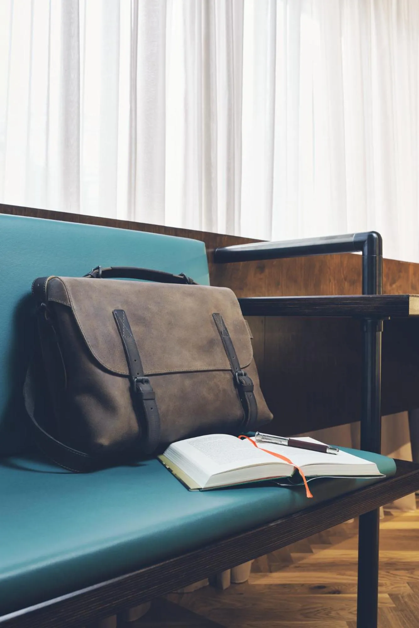 Seating area in art Hotel Tucholsky