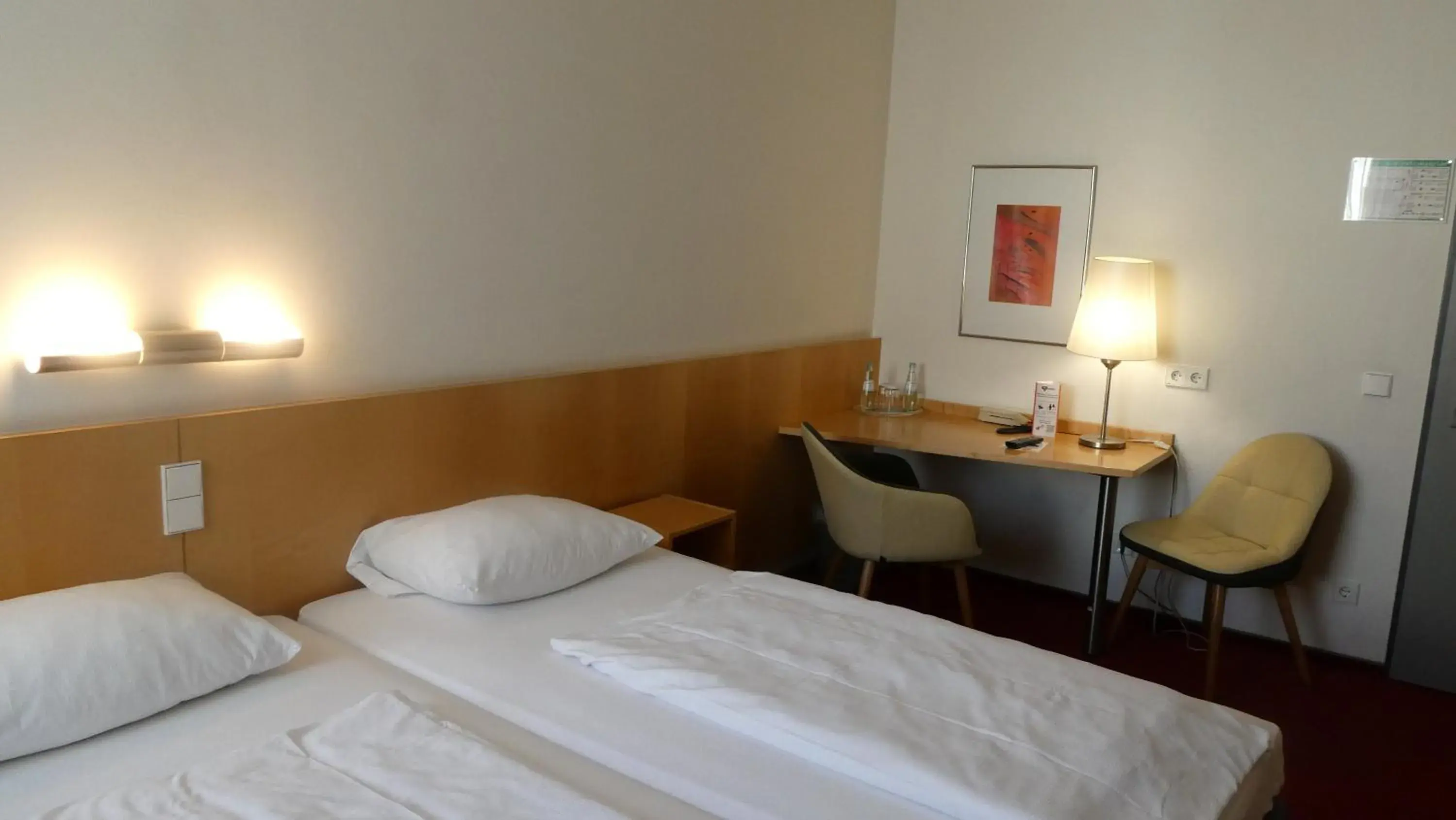 Twin Room in CVJM Düsseldorf Hotel & Tagung Twin Room in CVJM Düsseldorf Hotel & Tagung