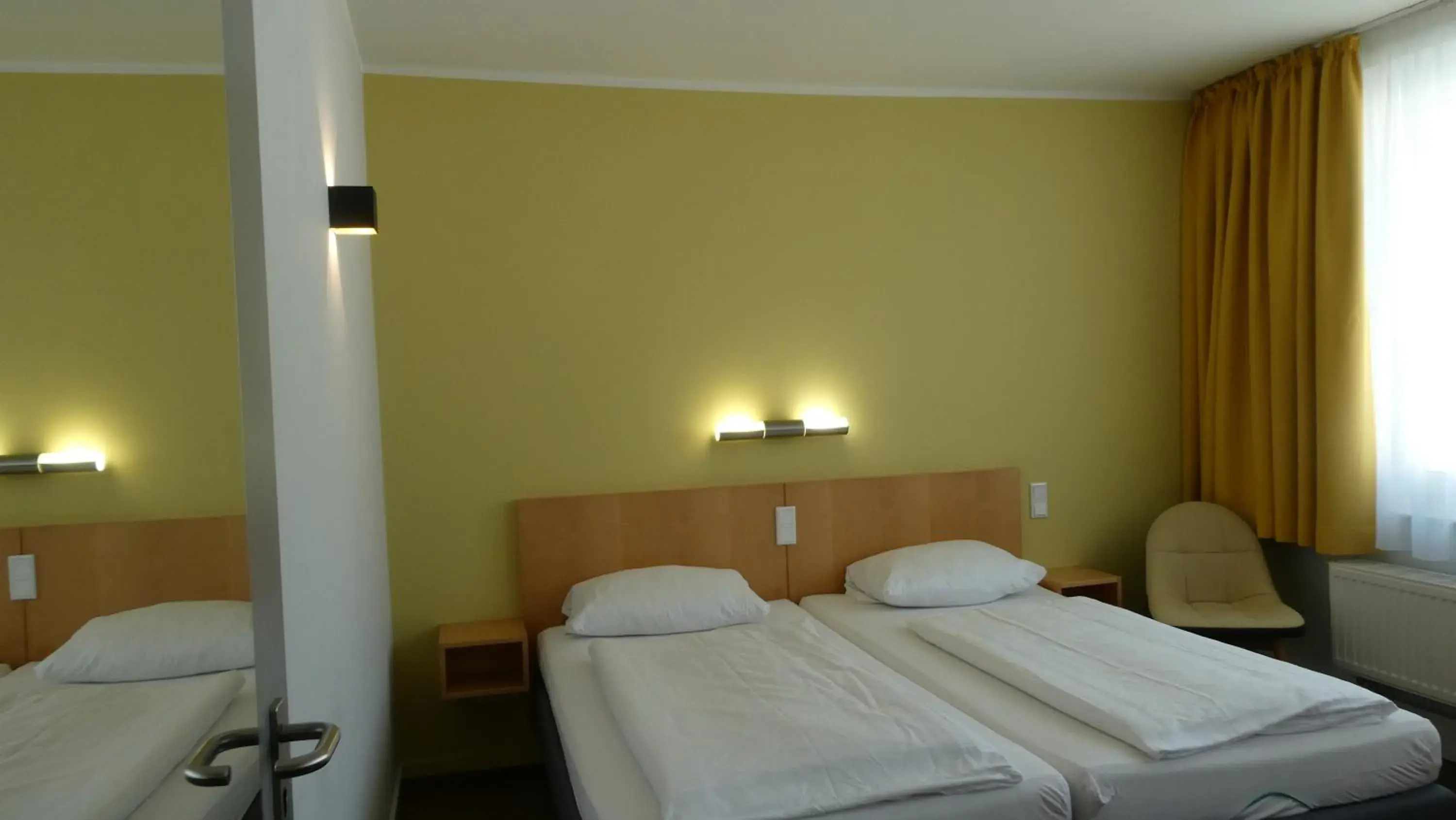 Twin Room in CVJM Düsseldorf Hotel & Tagung Twin Room in CVJM Düsseldorf Hotel & Tagung