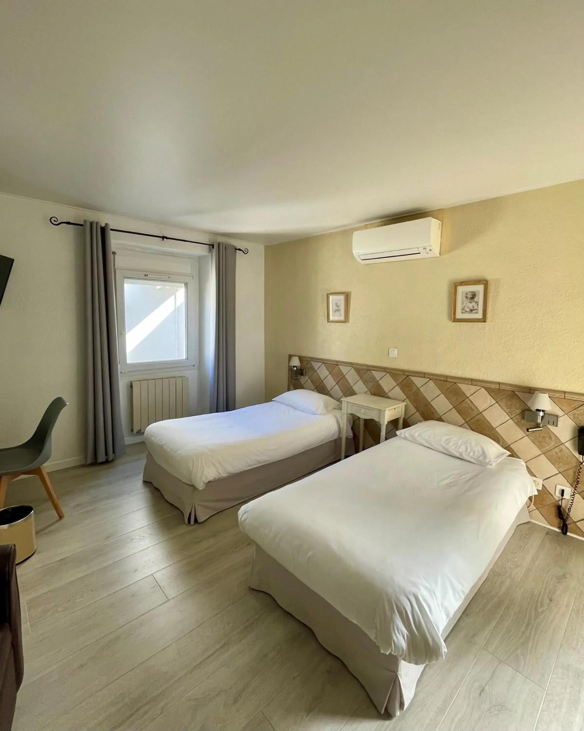 Twin Room in Franceschini Twin Room in Franceschini