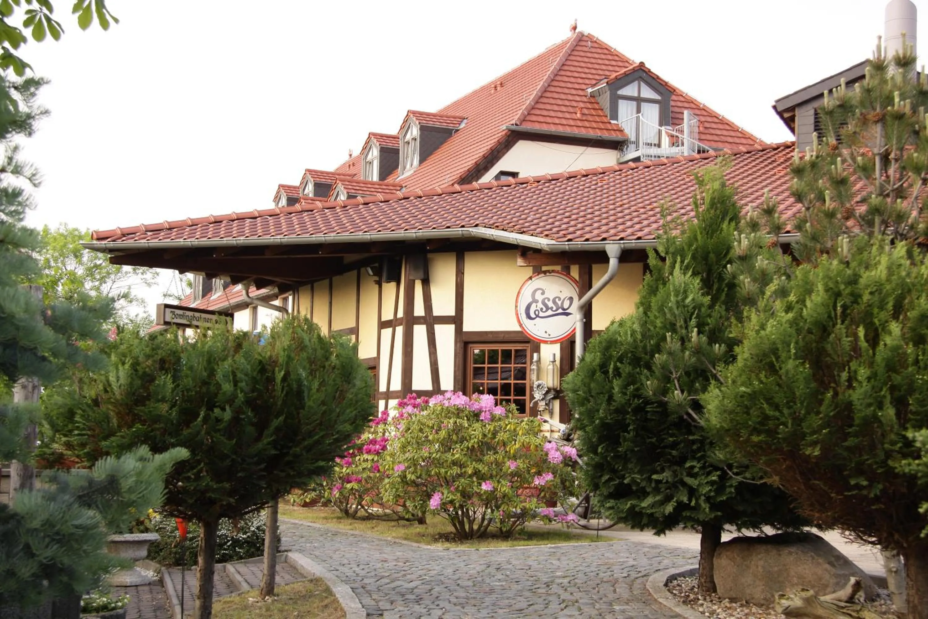 Property building in Hotel 3 Linden