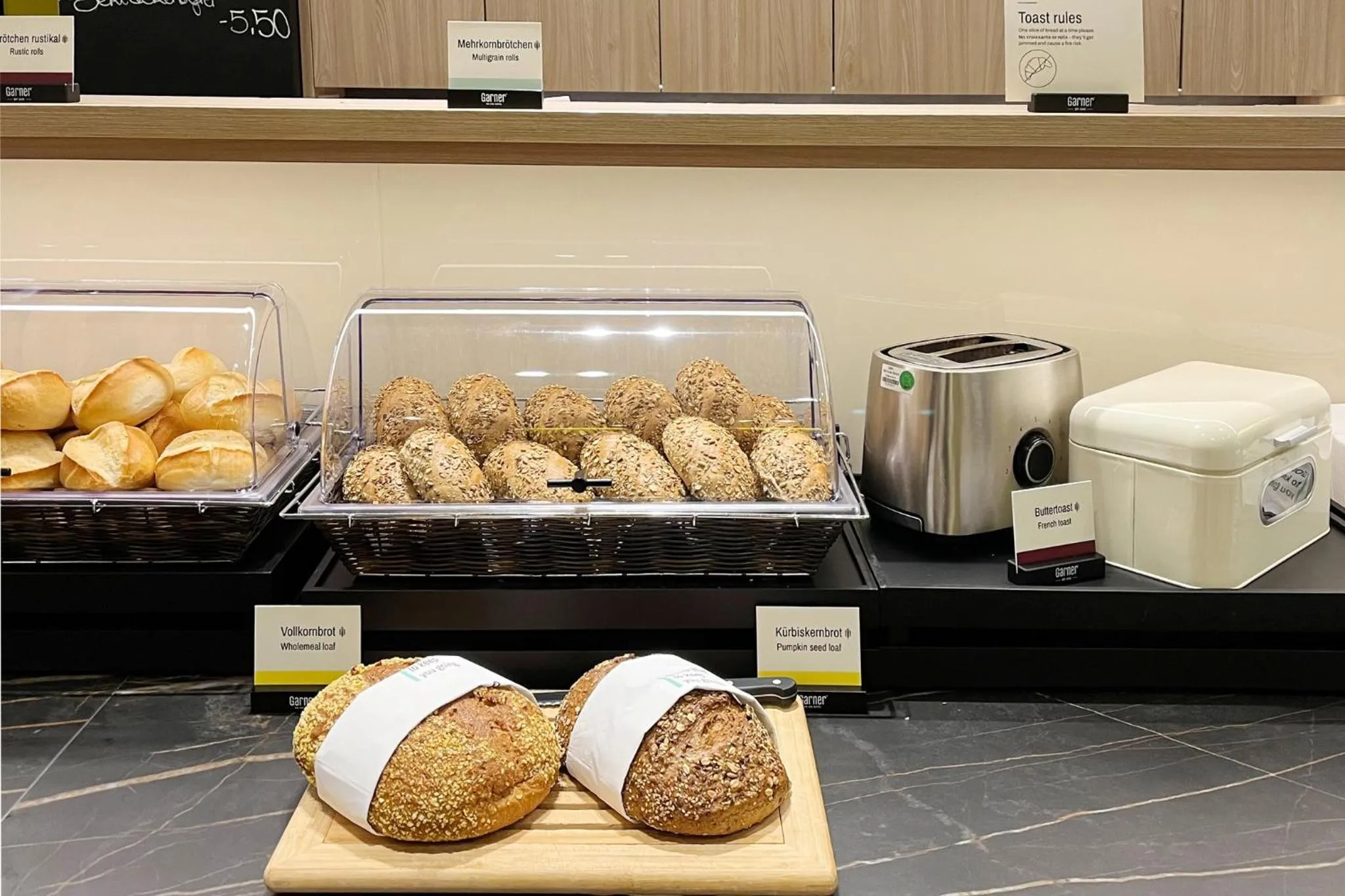 Breakfast in Garner Hotel Bochum by IHG