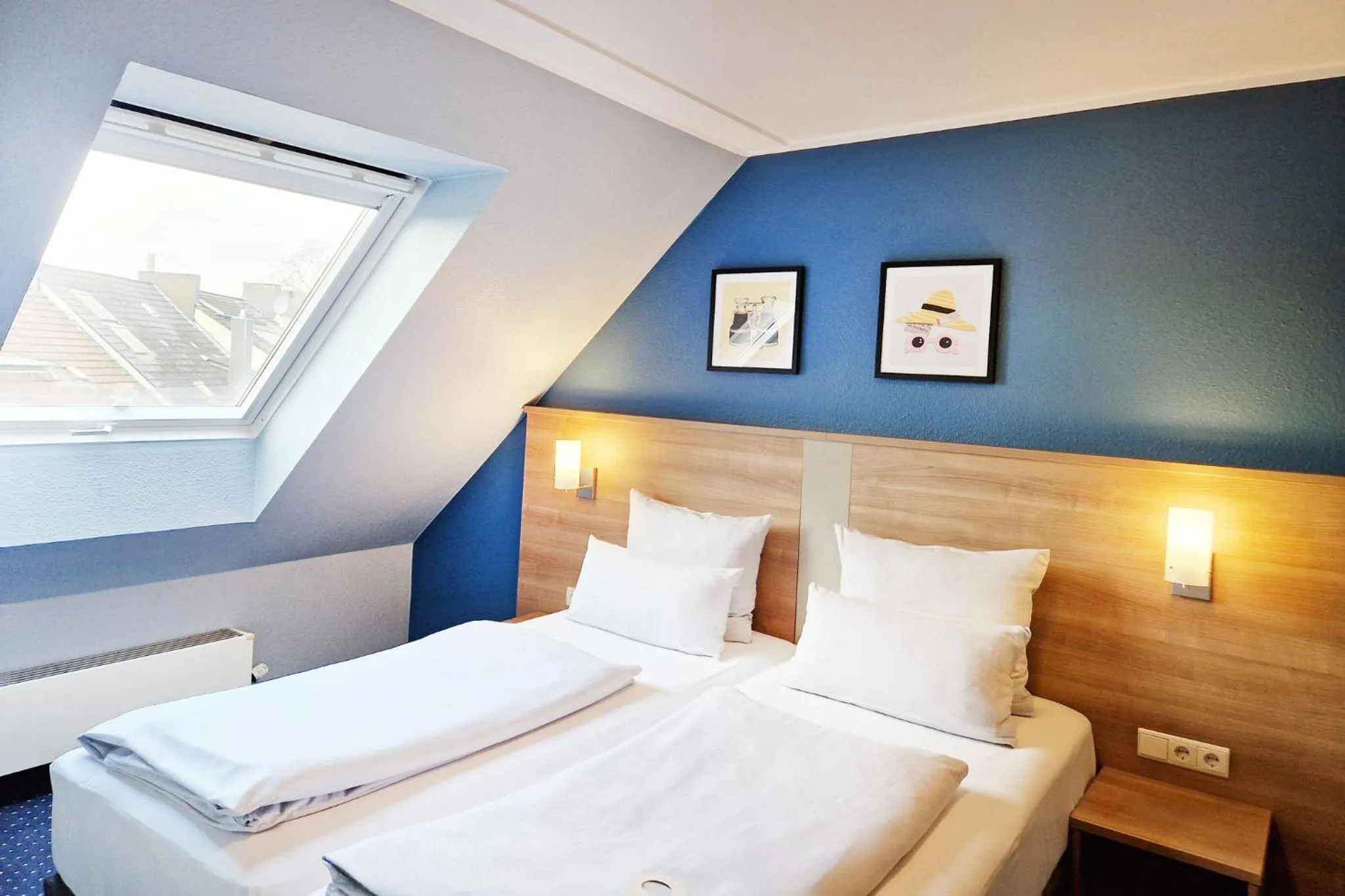 Photo of the whole room, Bed in Garner Hotel Bochum by IHG