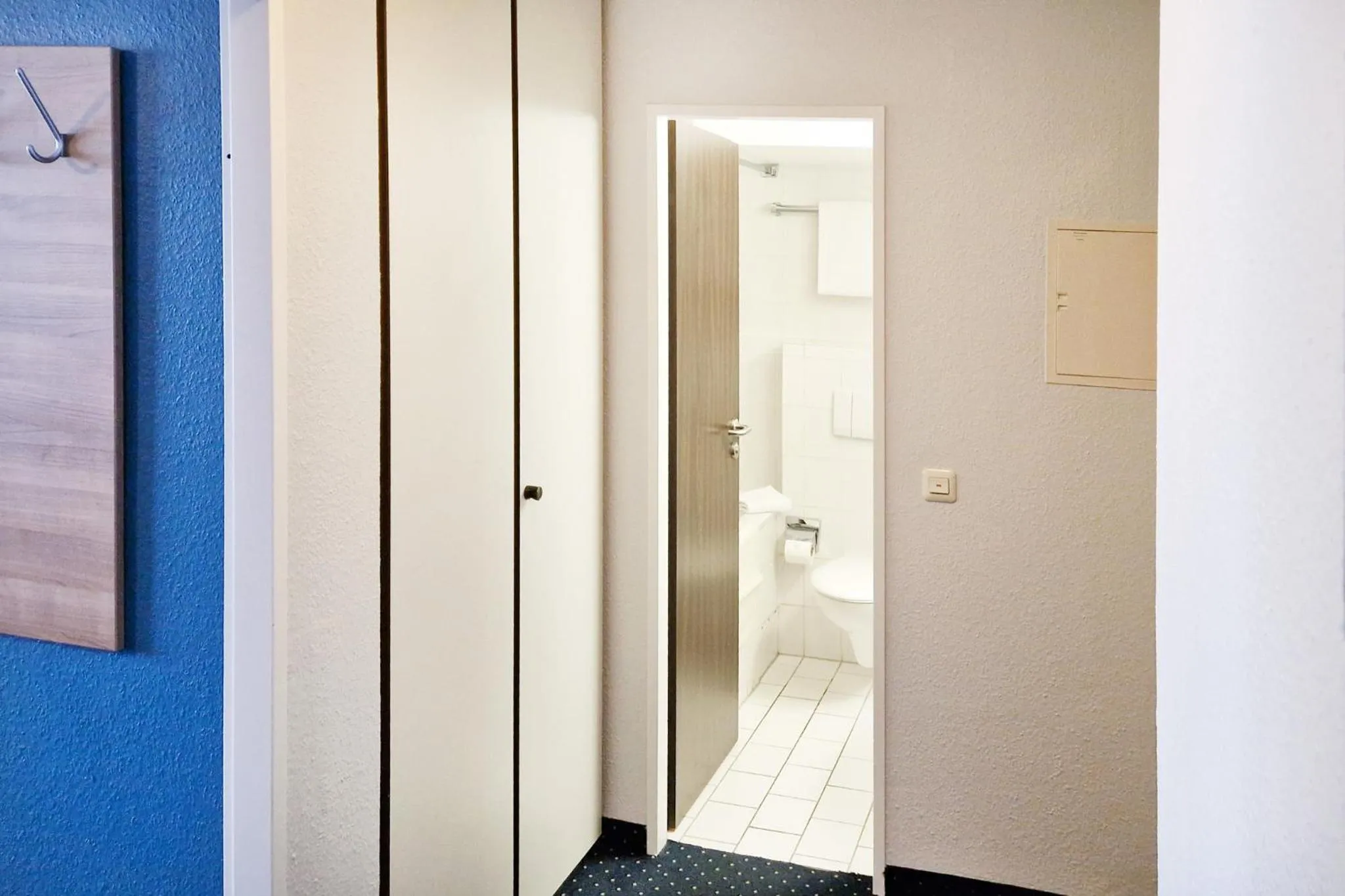 Photo of the whole room in Garner Hotel Bochum by IHG