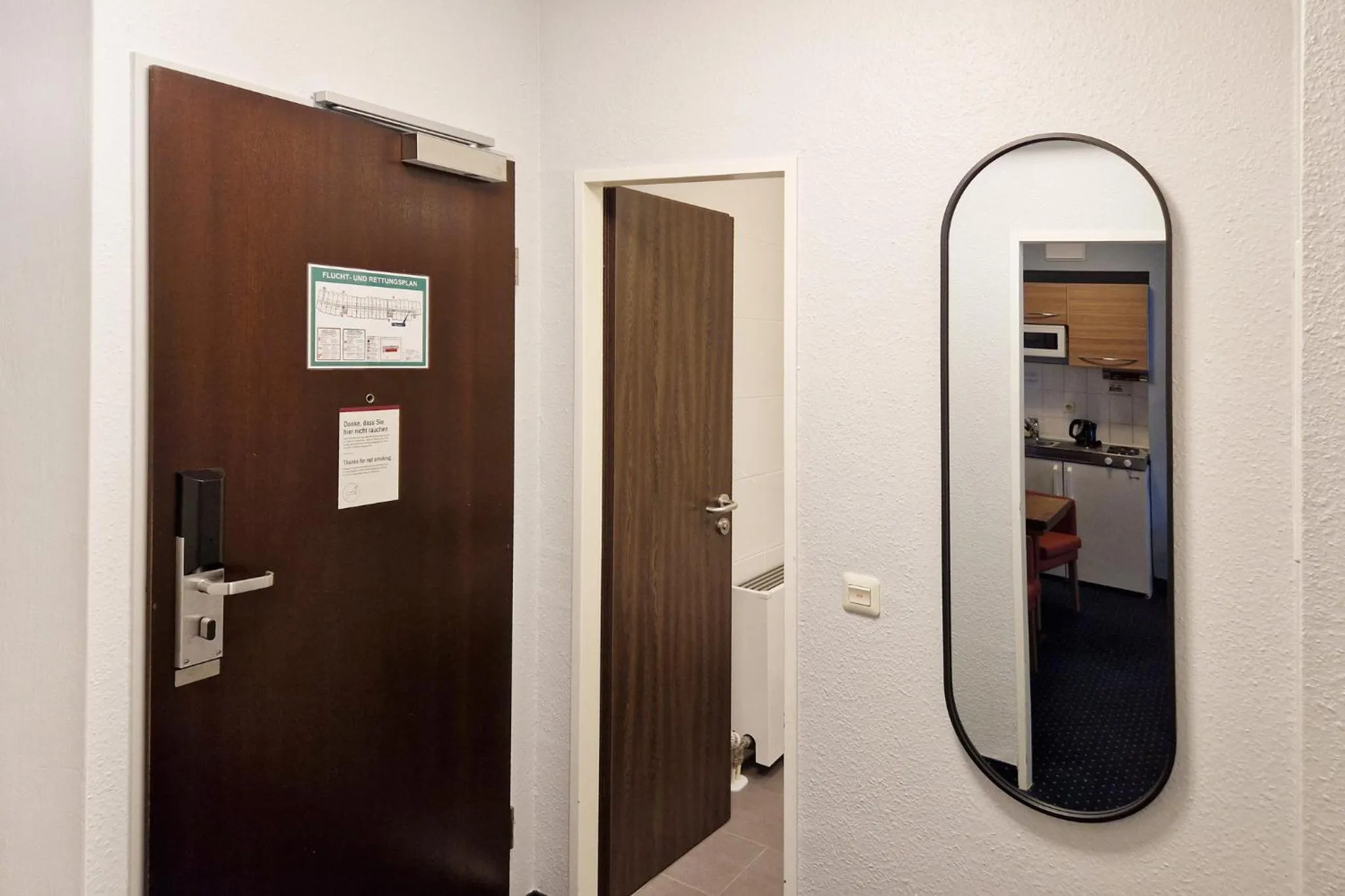 Photo of the whole room in Garner Hotel Bochum by IHG