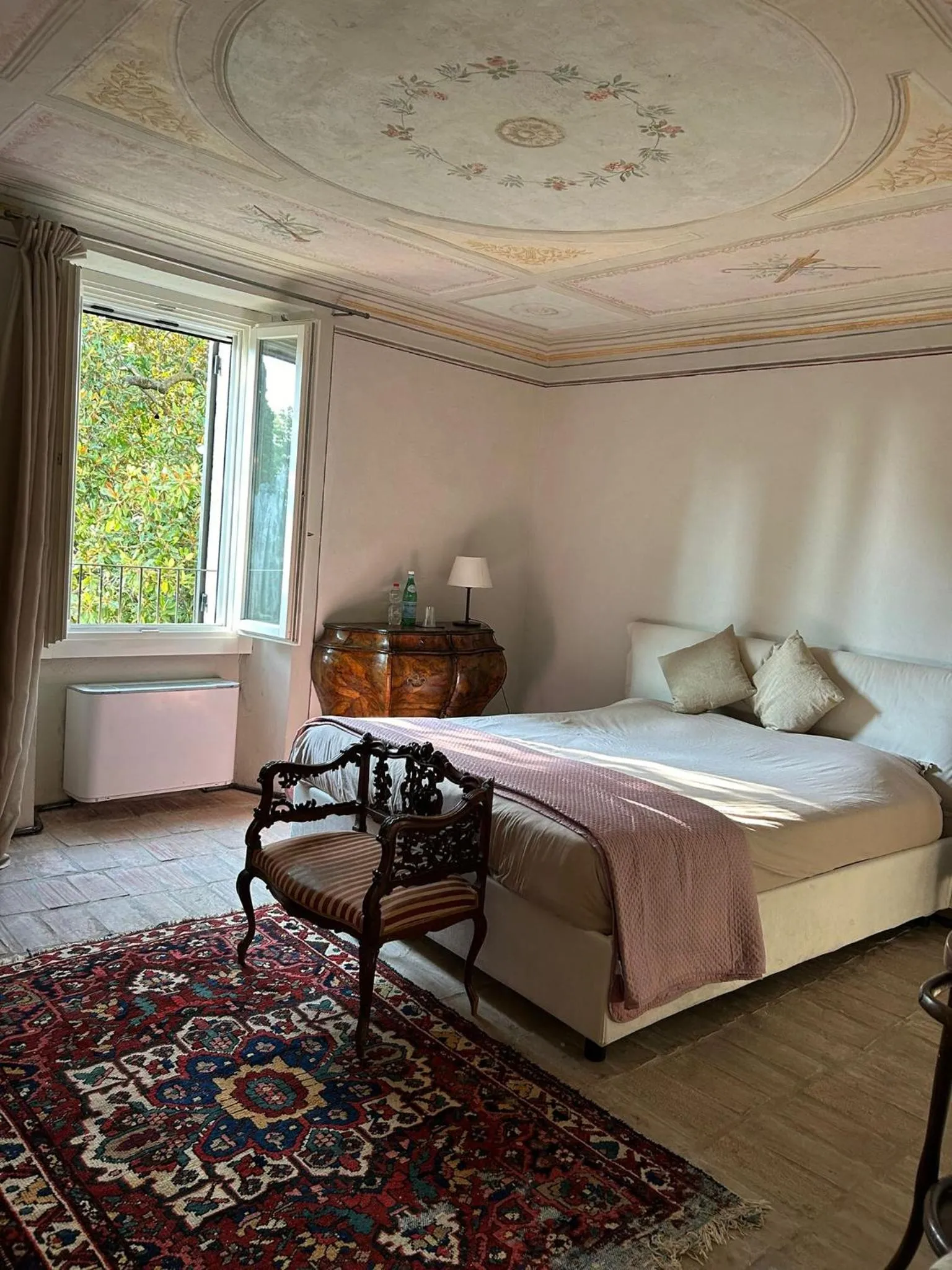 VILLA SACCOMANI