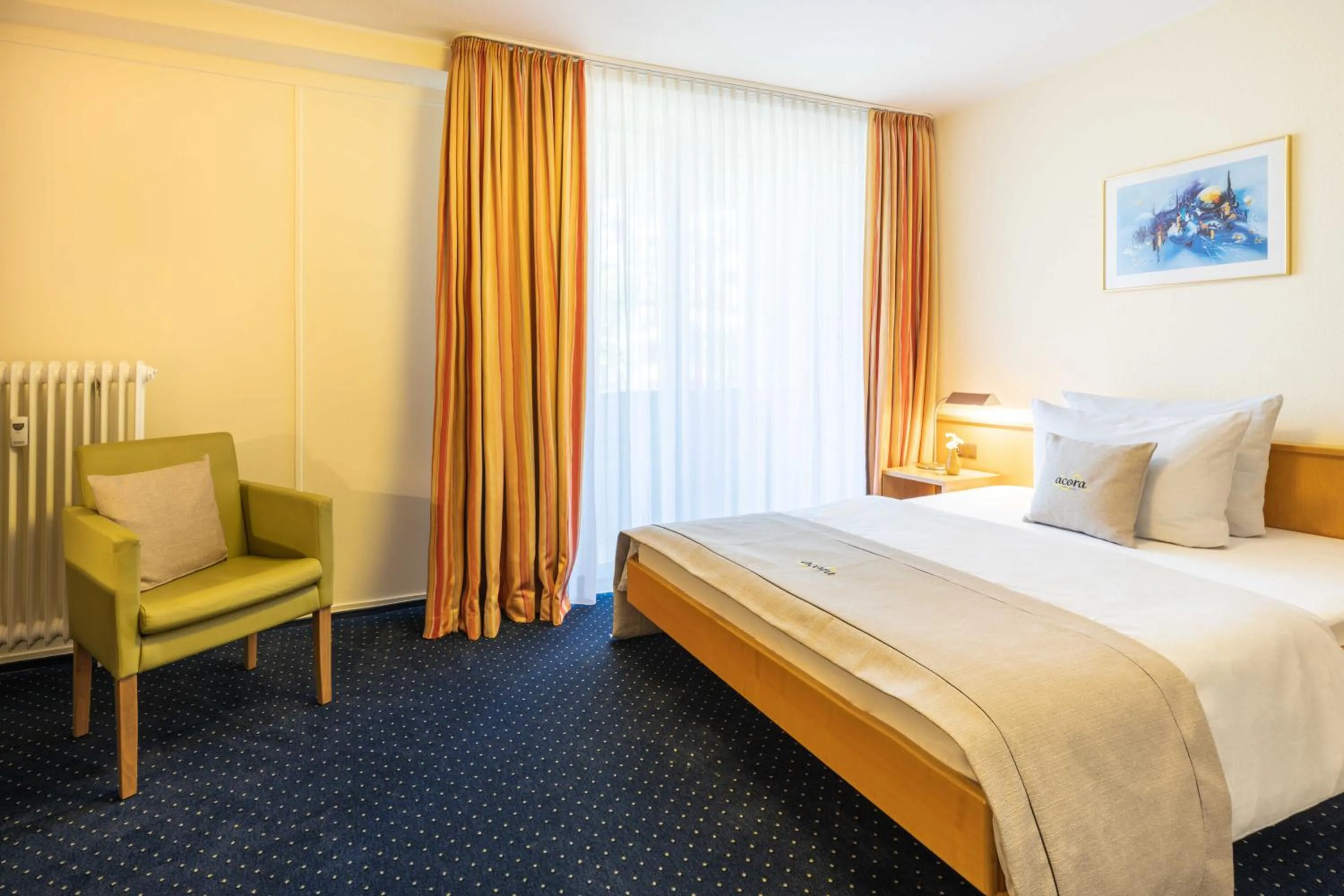 Photo of the whole room, Bed in acora Bonn Living the City