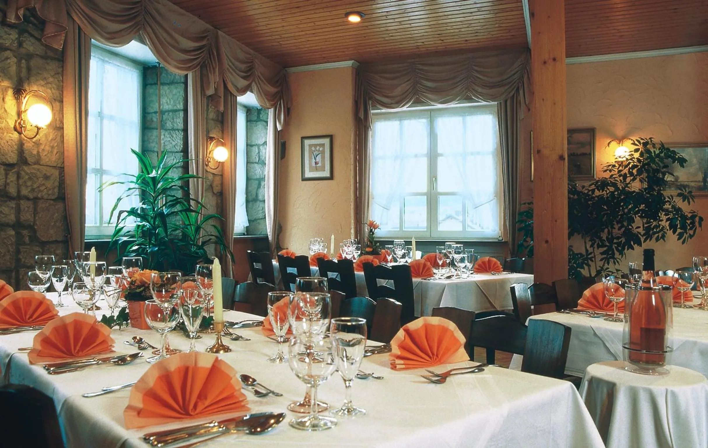 Restaurant/places to eat in Cross-Country-Hotel Hirsch