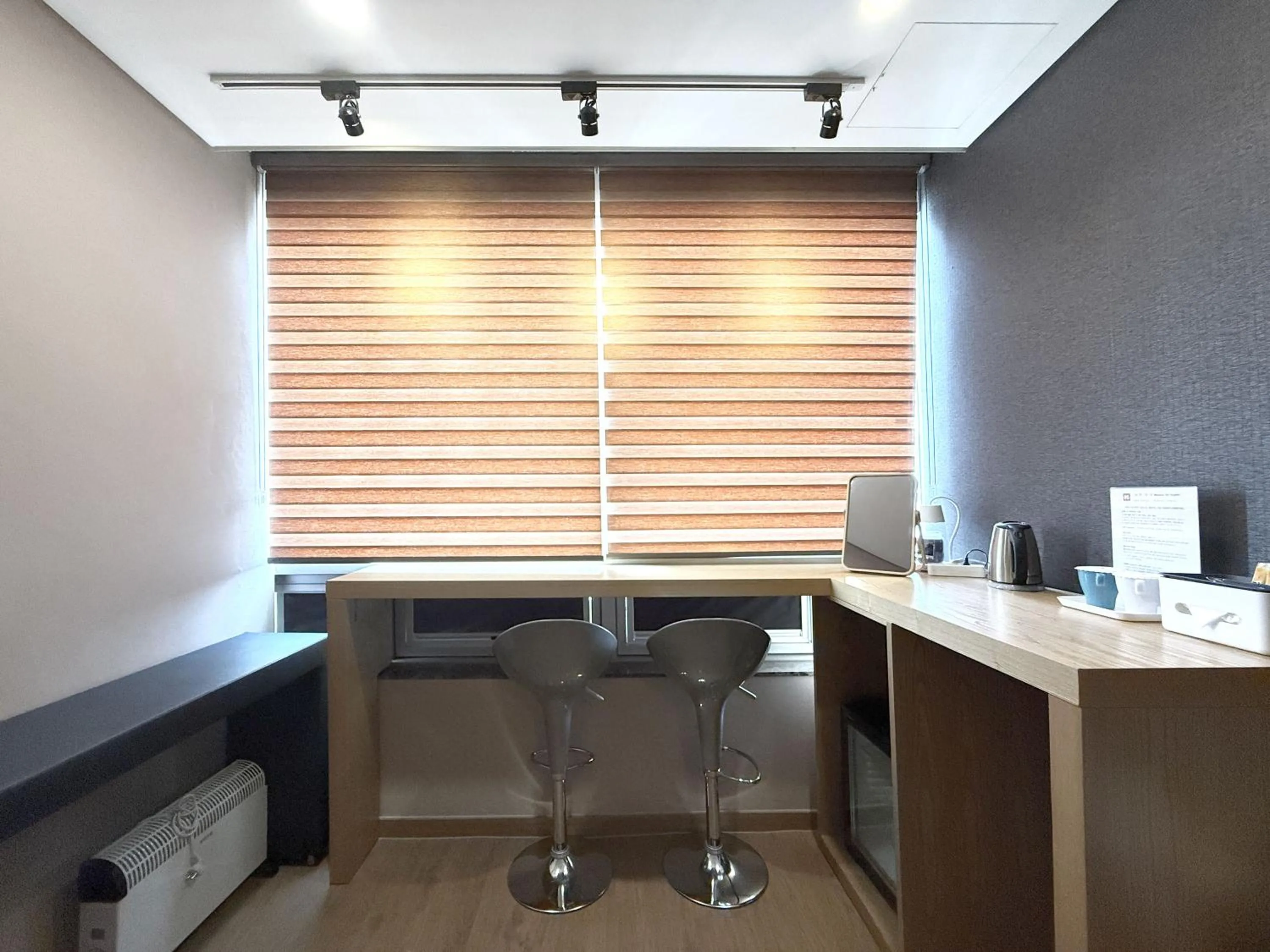 Seating area in Mohenic Hotel Seoul Myeongdong