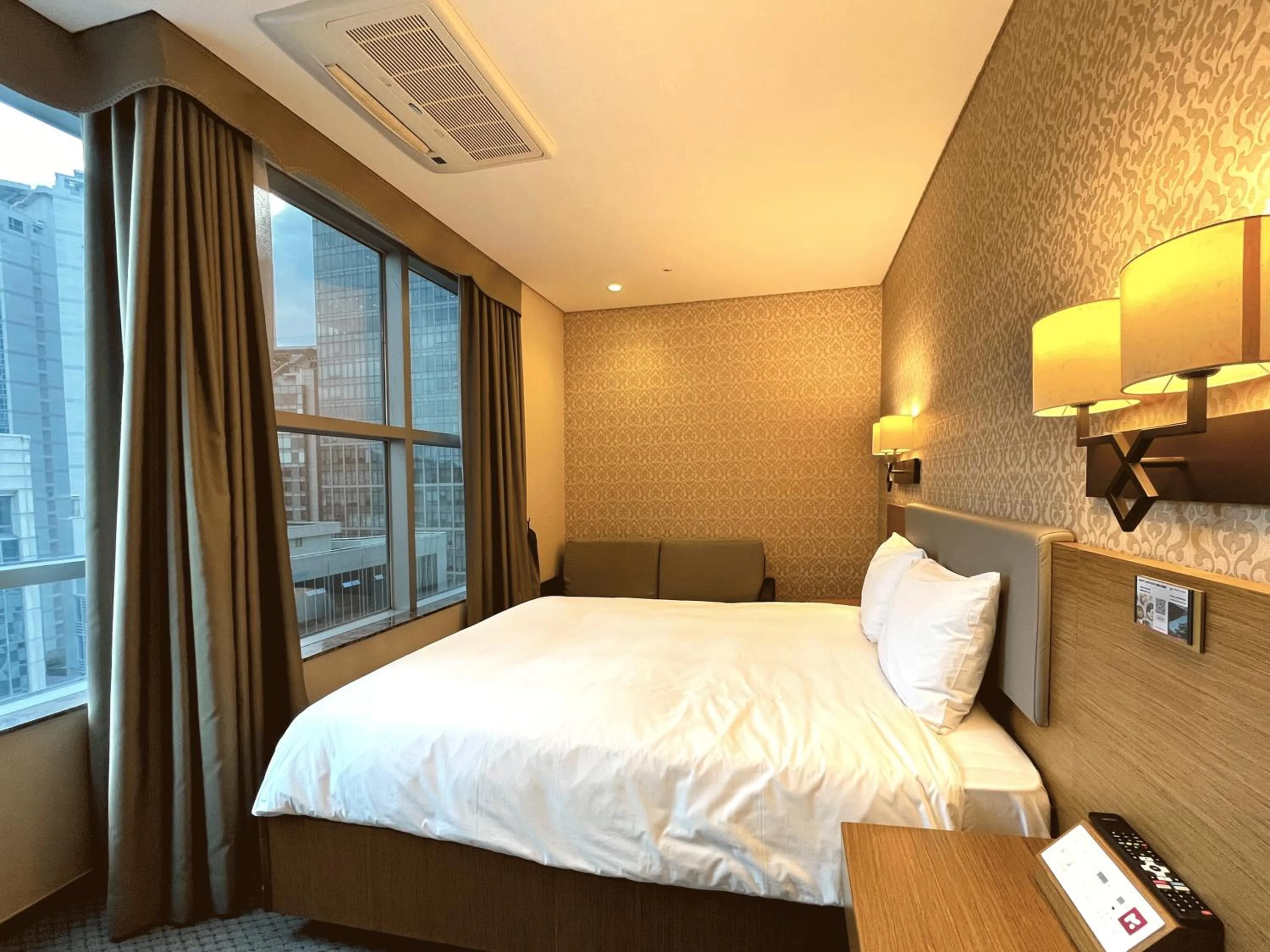 Bed in Mohenic Hotel Seoul Myeongdong
