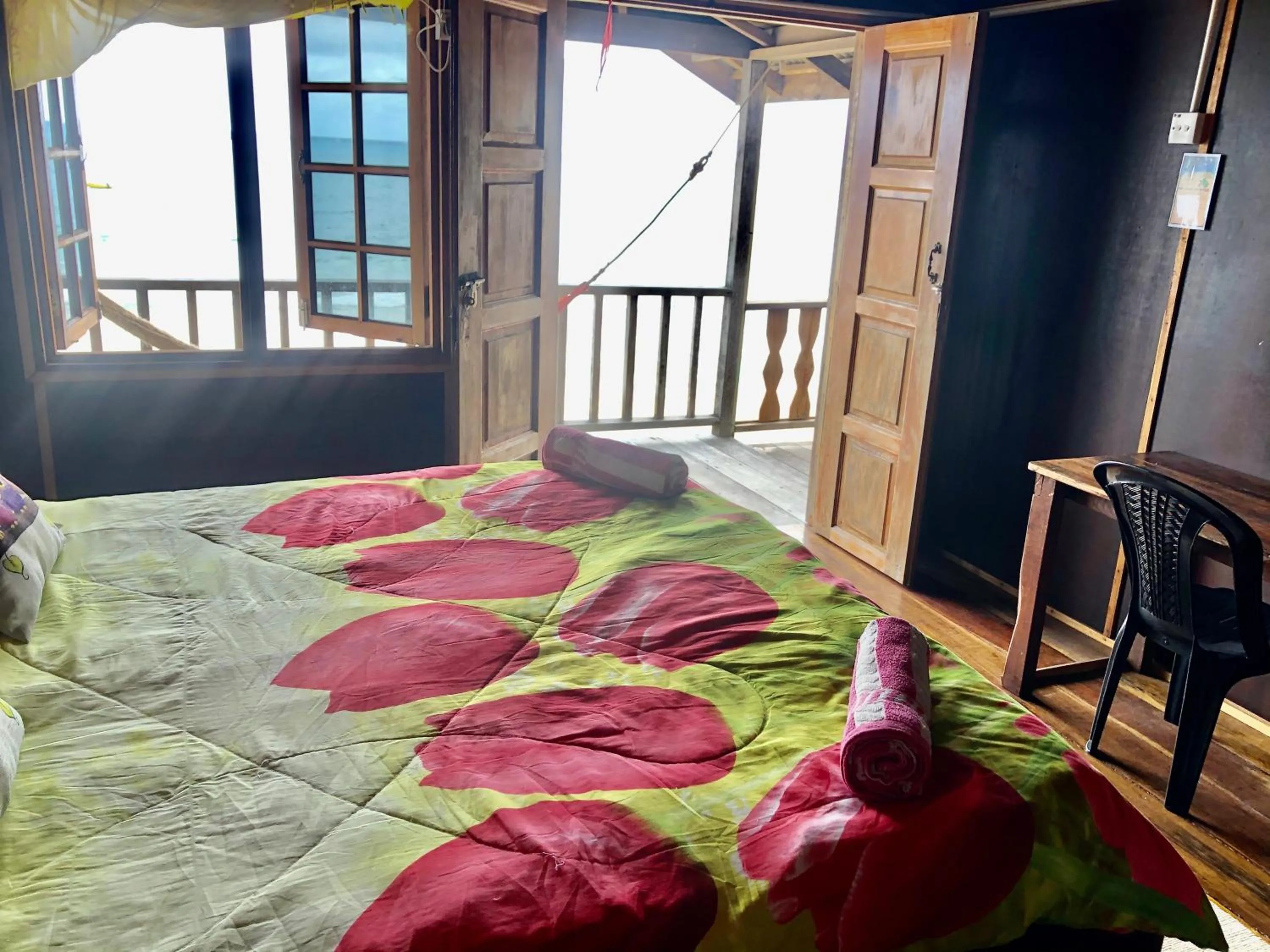 Bed in Beachfront Hut Upstairs Astra - Beach Shack Chalet