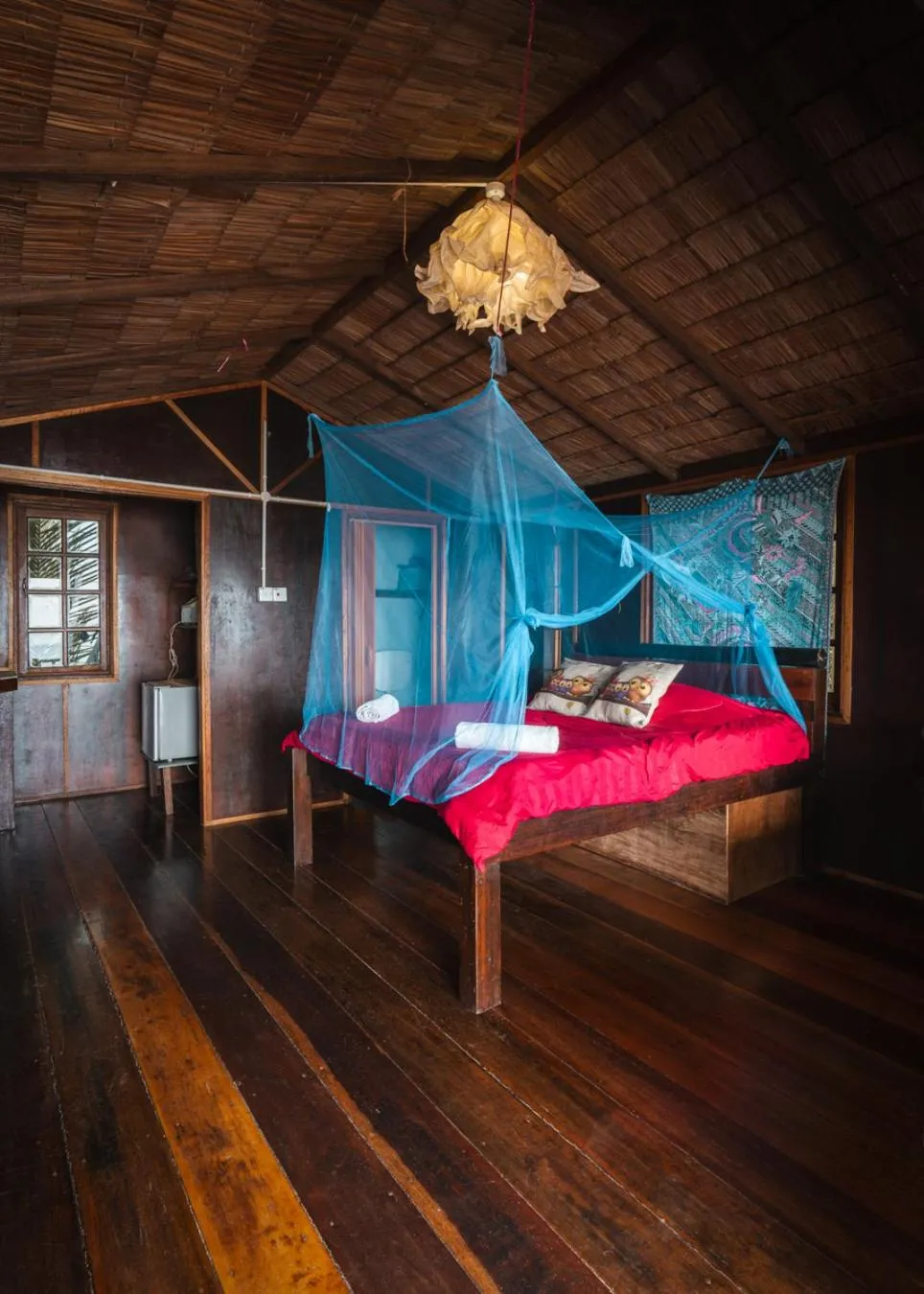 Bed in Beachfront Hut Upstairs Astra - Beach Shack Chalet