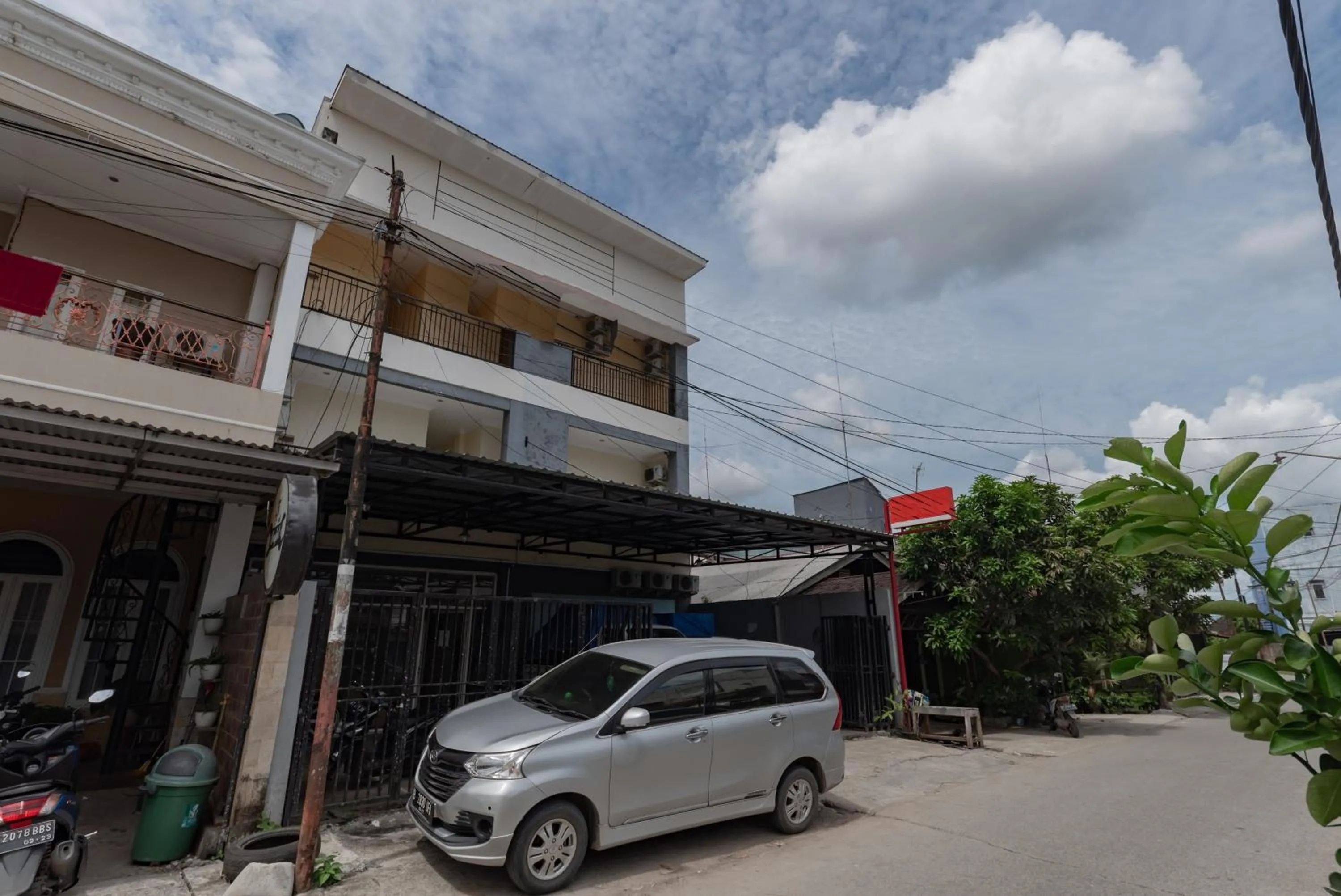 Facade/entrance in RedDoorz at HSP Guest House Samarinda