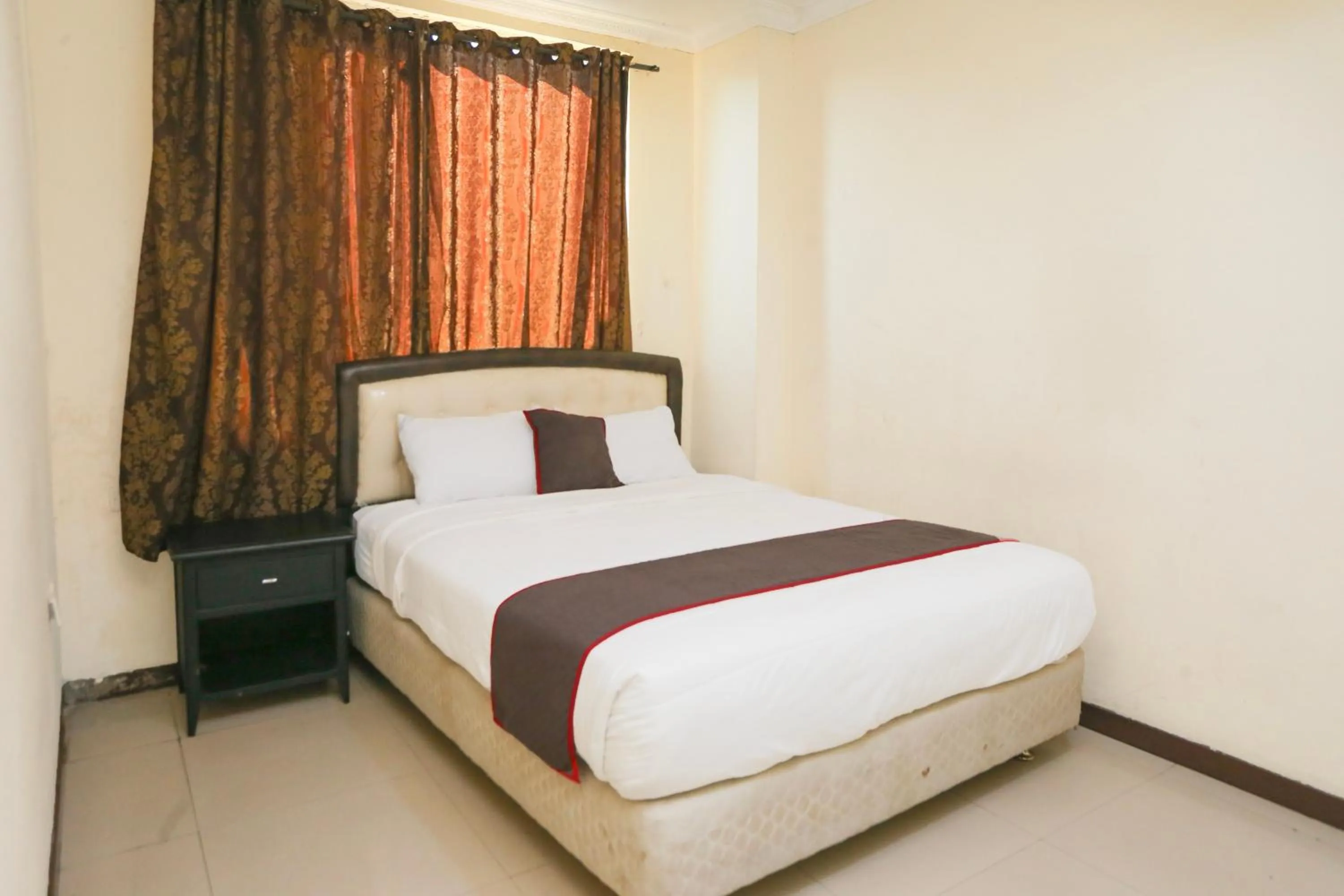Bedroom in Hotel O Bekasi Near Mall Lippo Cikarang Formerly Hotel Addictk