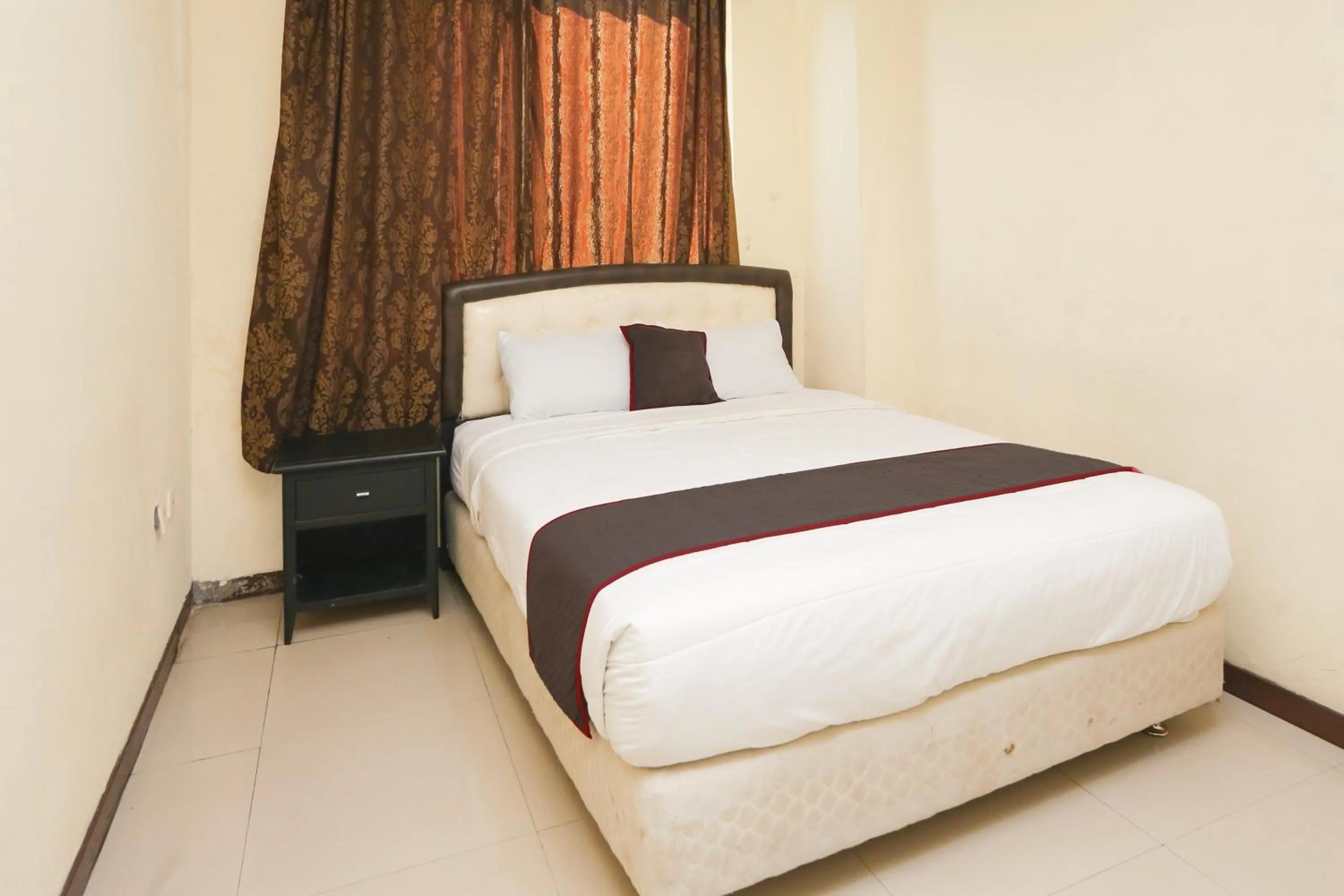 Bedroom in Hotel O Bekasi Near Mall Lippo Cikarang Formerly Hotel Addictk